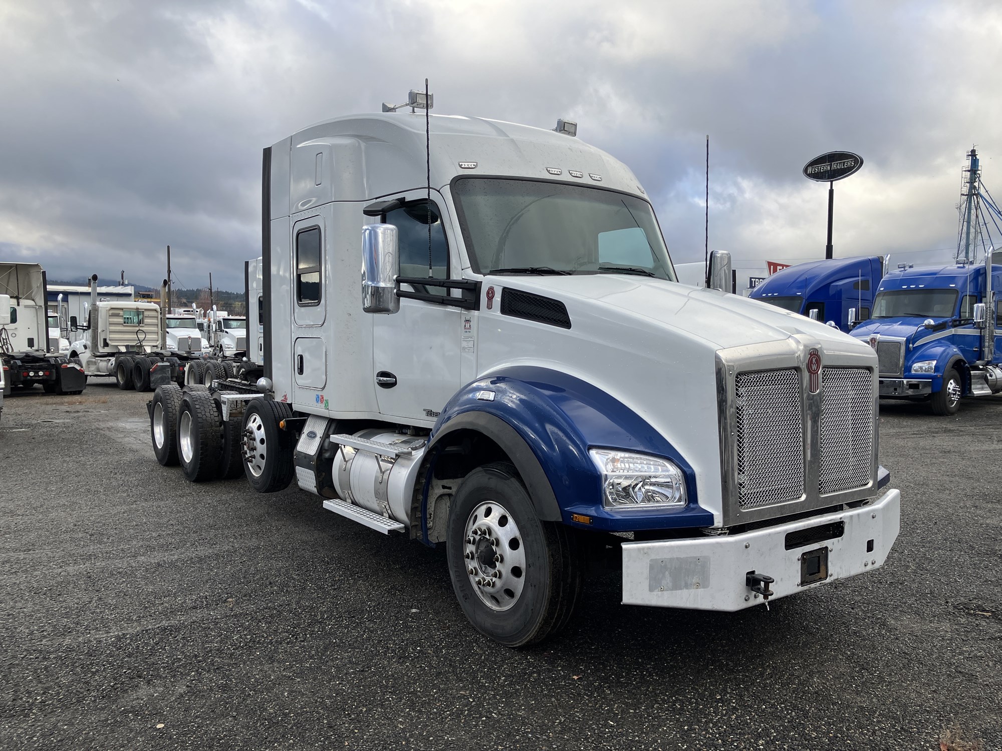 2020 Kenworth T880 2020 Kenworth T880 - image 5 of 6