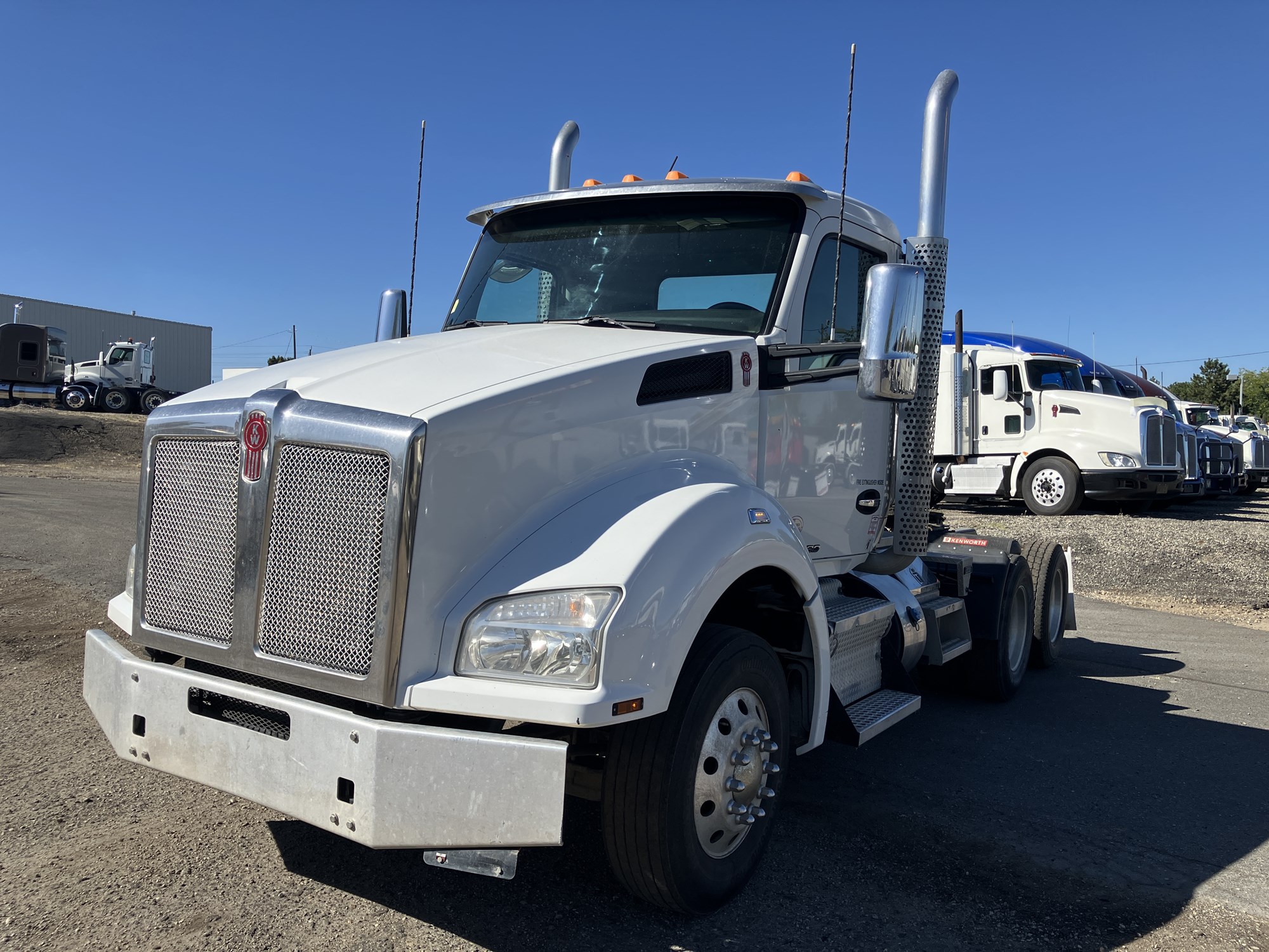 2020 Kenworth T880 - image 1 of 6