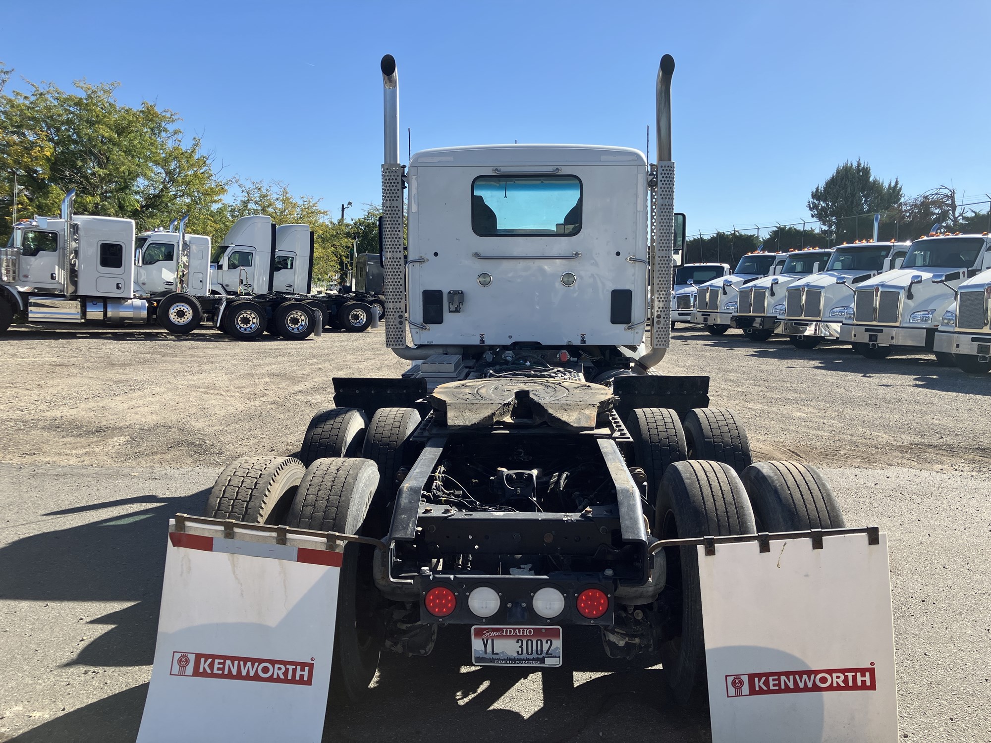 2020 Kenworth T880 - image 4 of 6