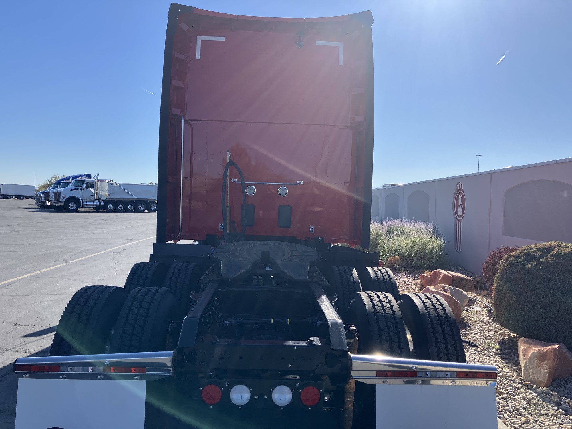 2020 Kenworth T680 - image 6 of 6