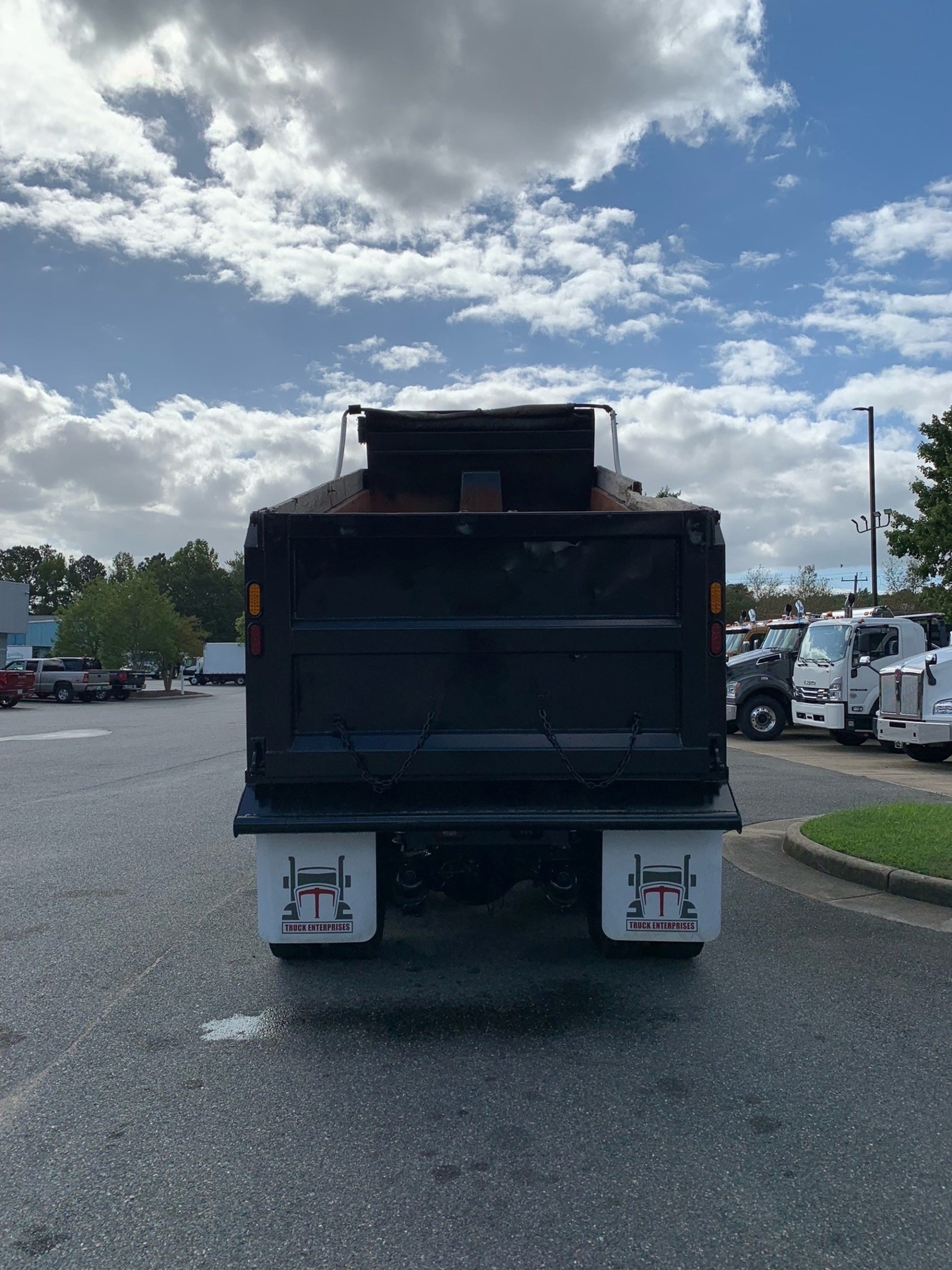 2020 Kenworth T370 - image 3 of 6