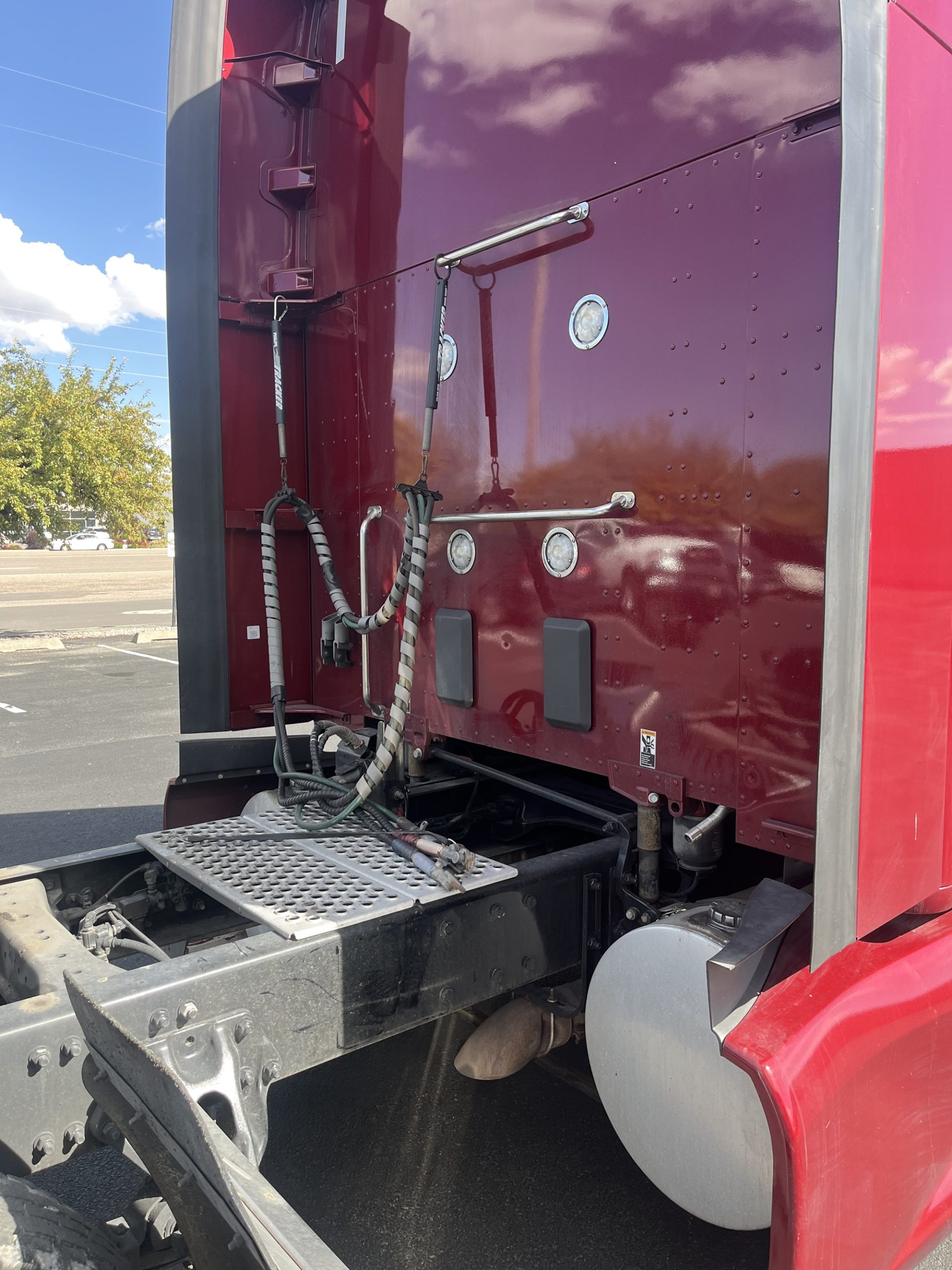 2021 Kenworth T680 - image 6 of 6