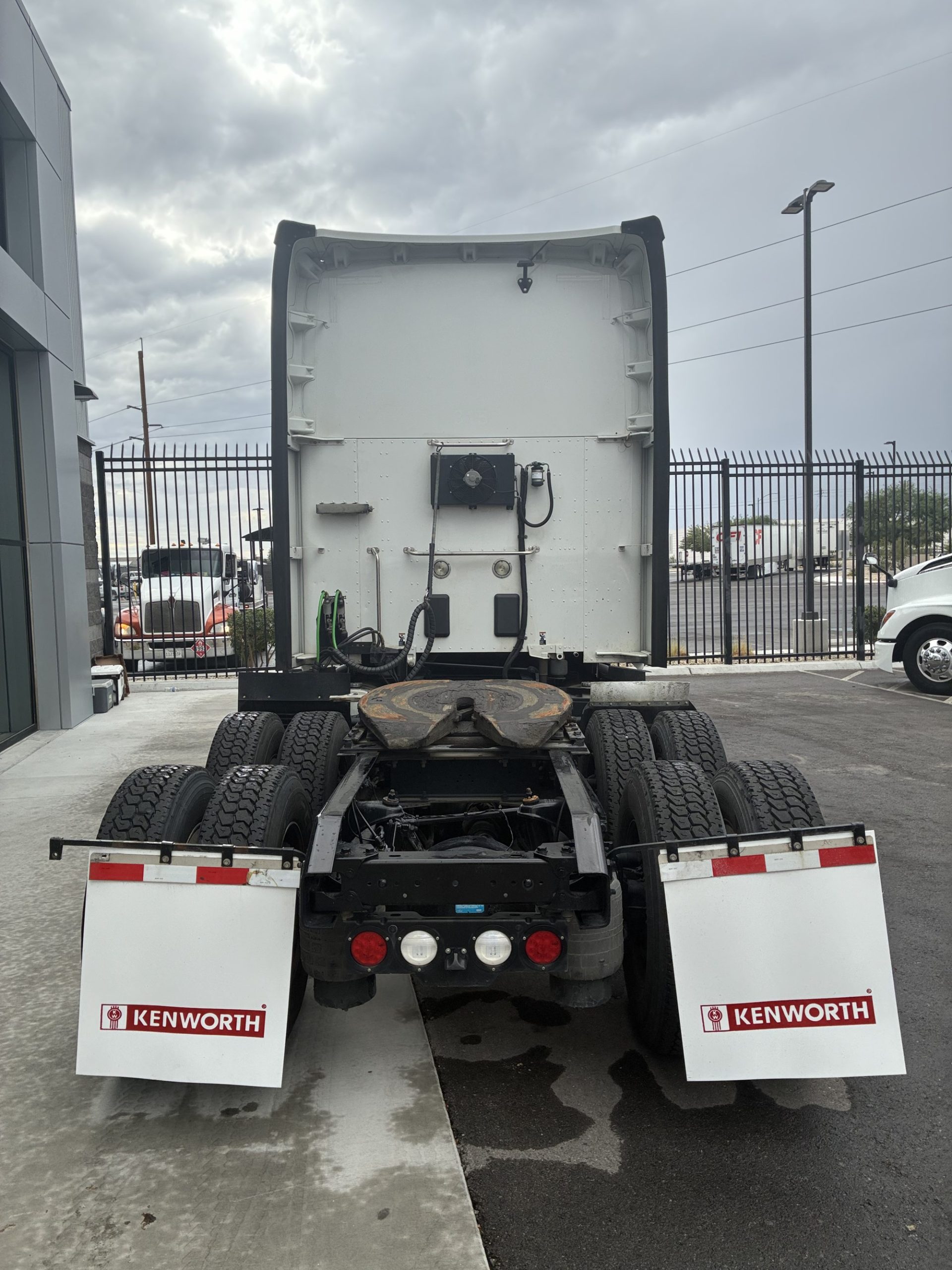 2021 Kenworth T680 - image 6 of 6