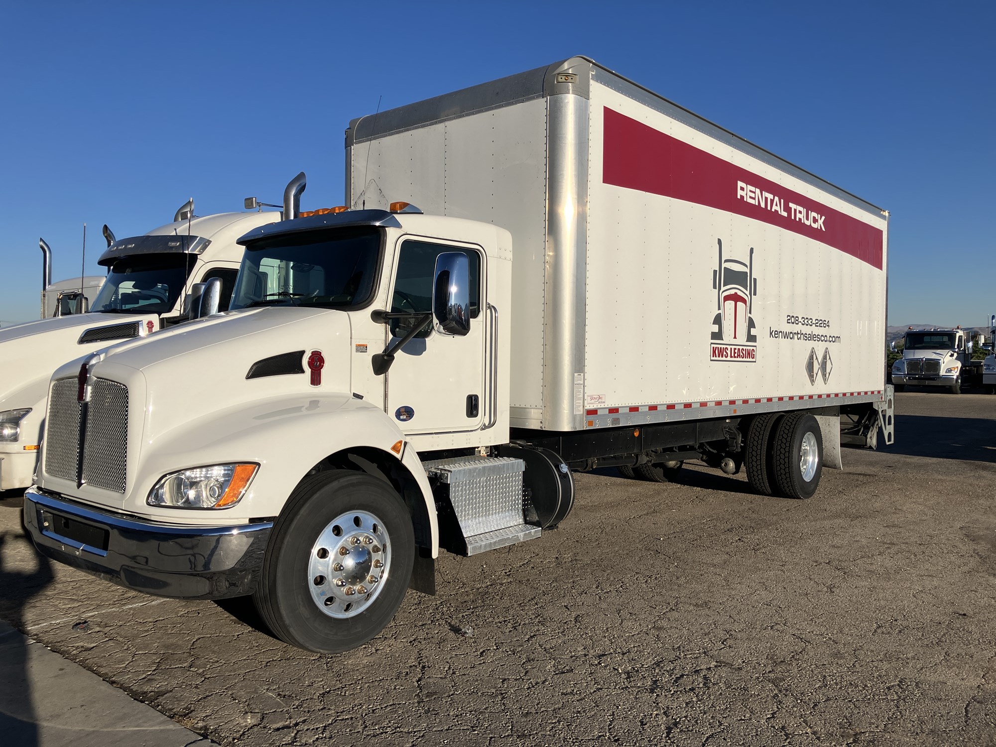 2021 Kenworth T270 - image 1 of 6