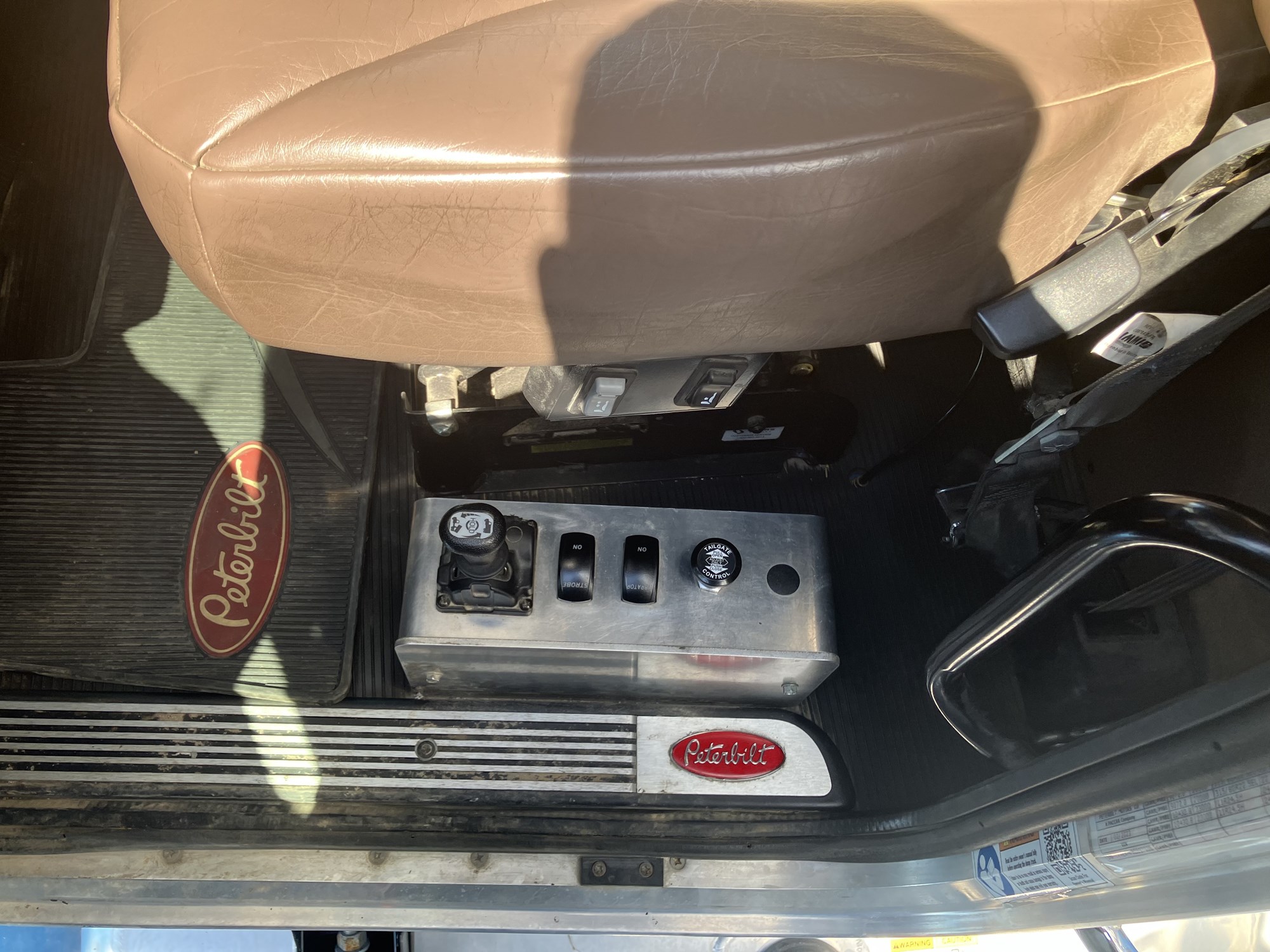 2024 Peterbilt 367 - image 4 of 4