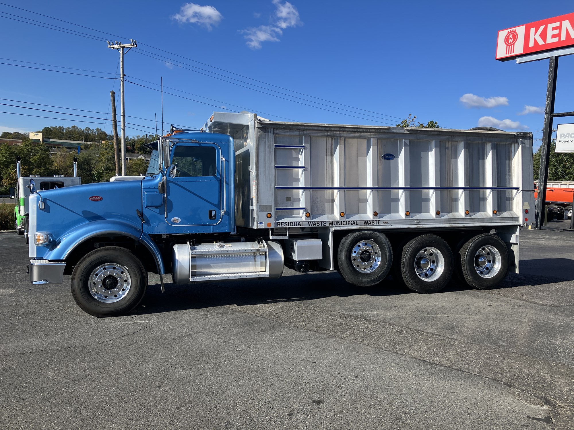2024 Peterbilt 367 - image 1 of 6