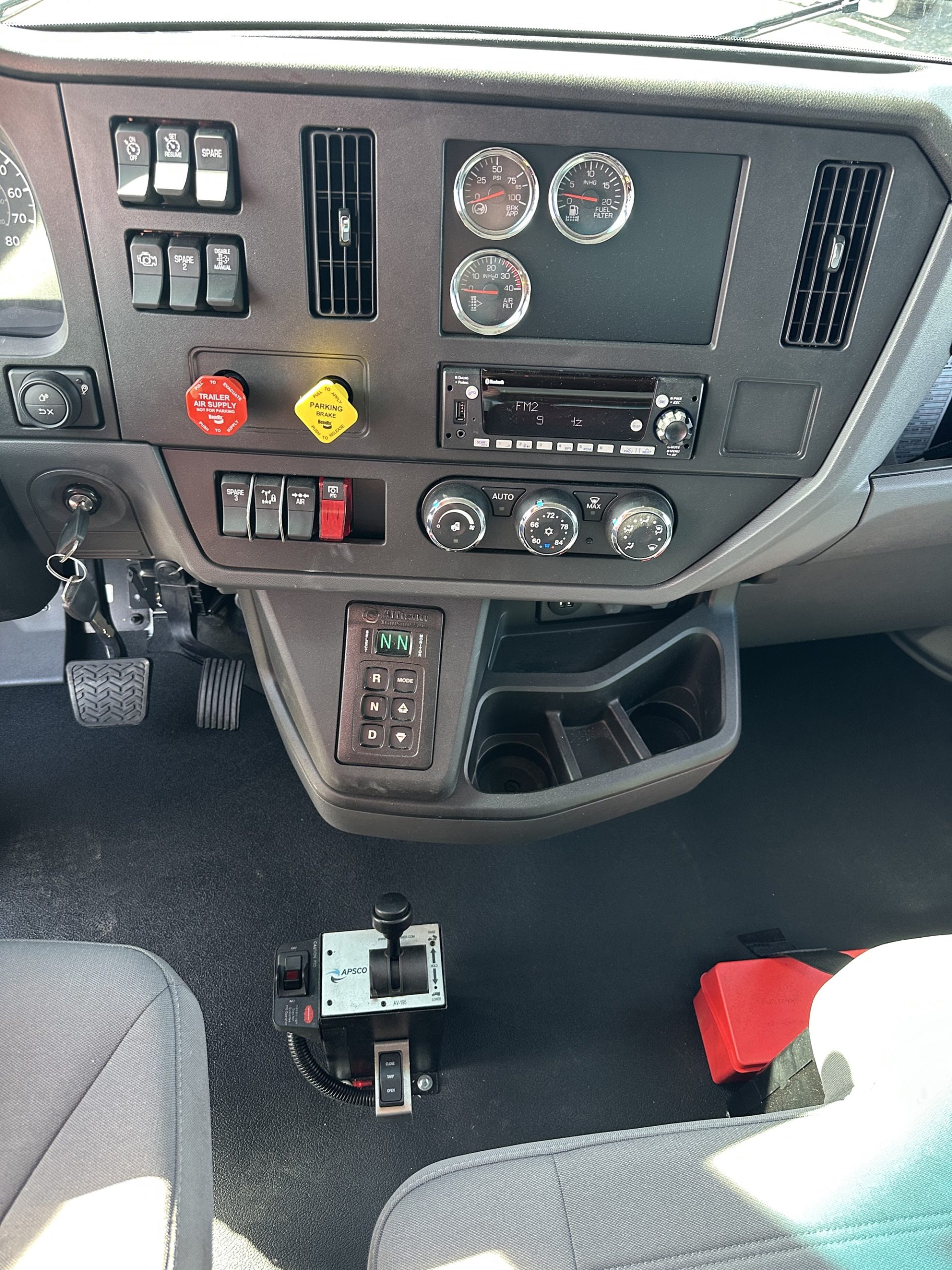 2025 Kenworth - image 6