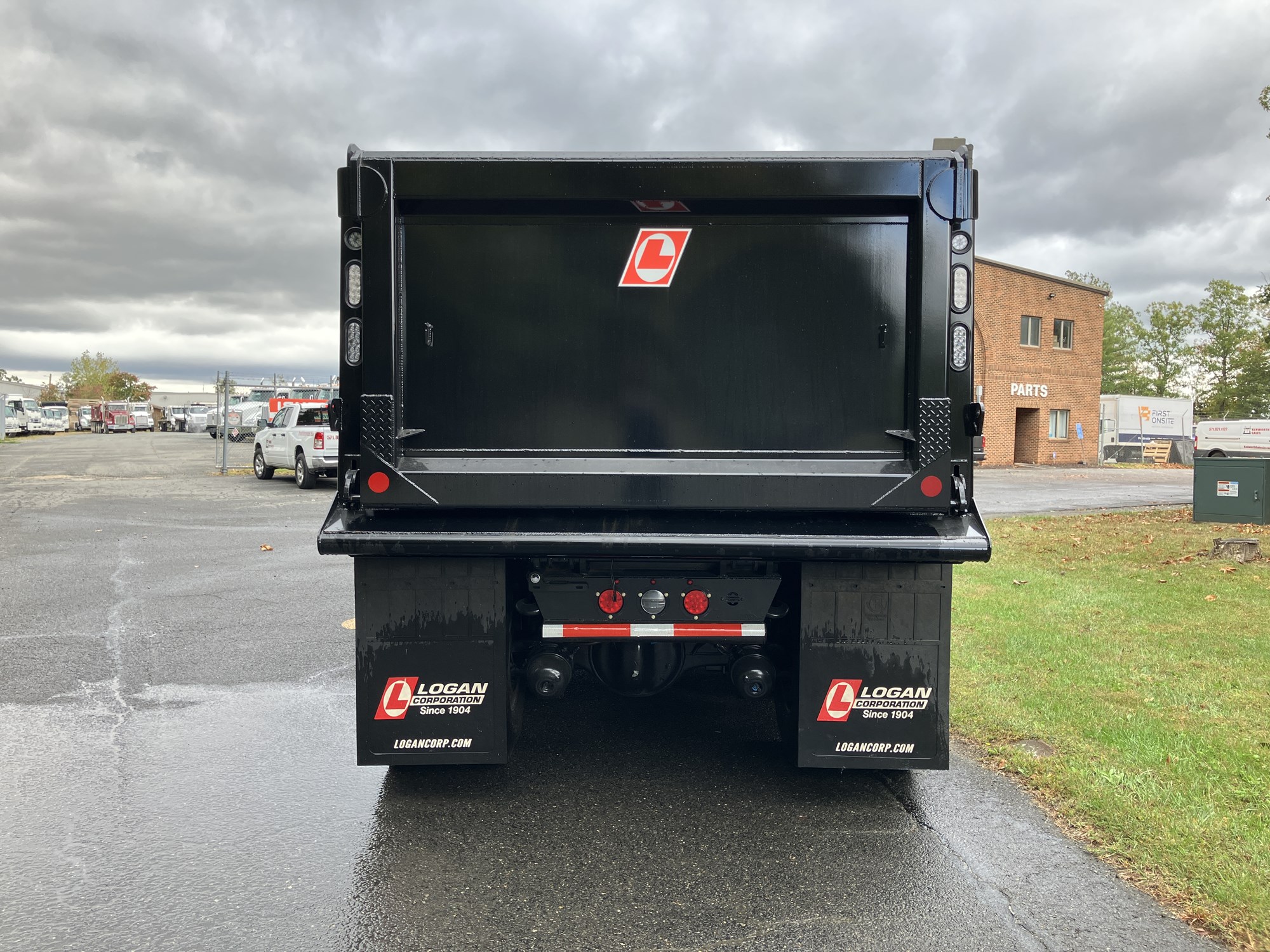 2025 Kenworth T480 - image 4 of 6