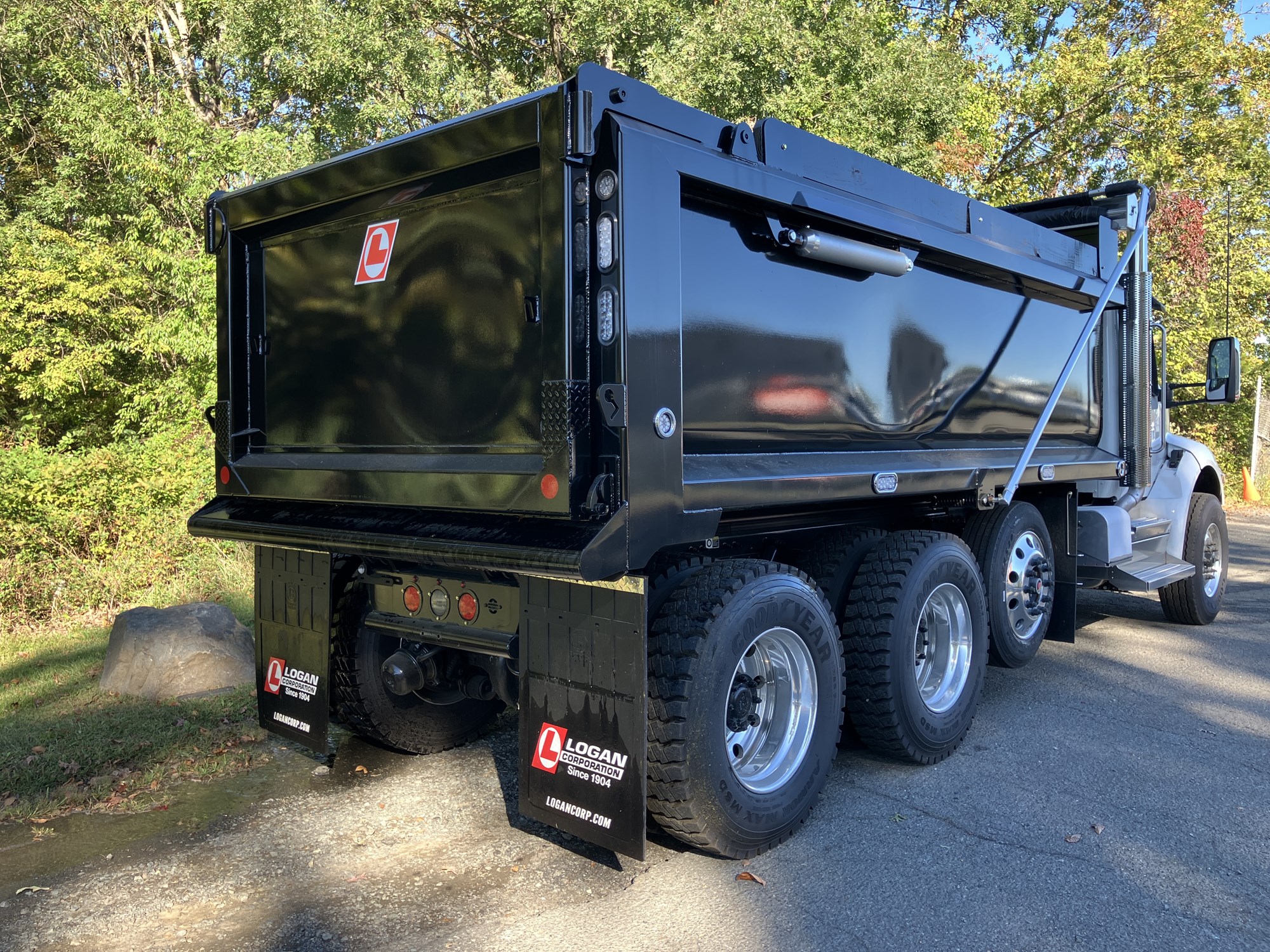 2025 Kenworth T480 - image 5 of 6