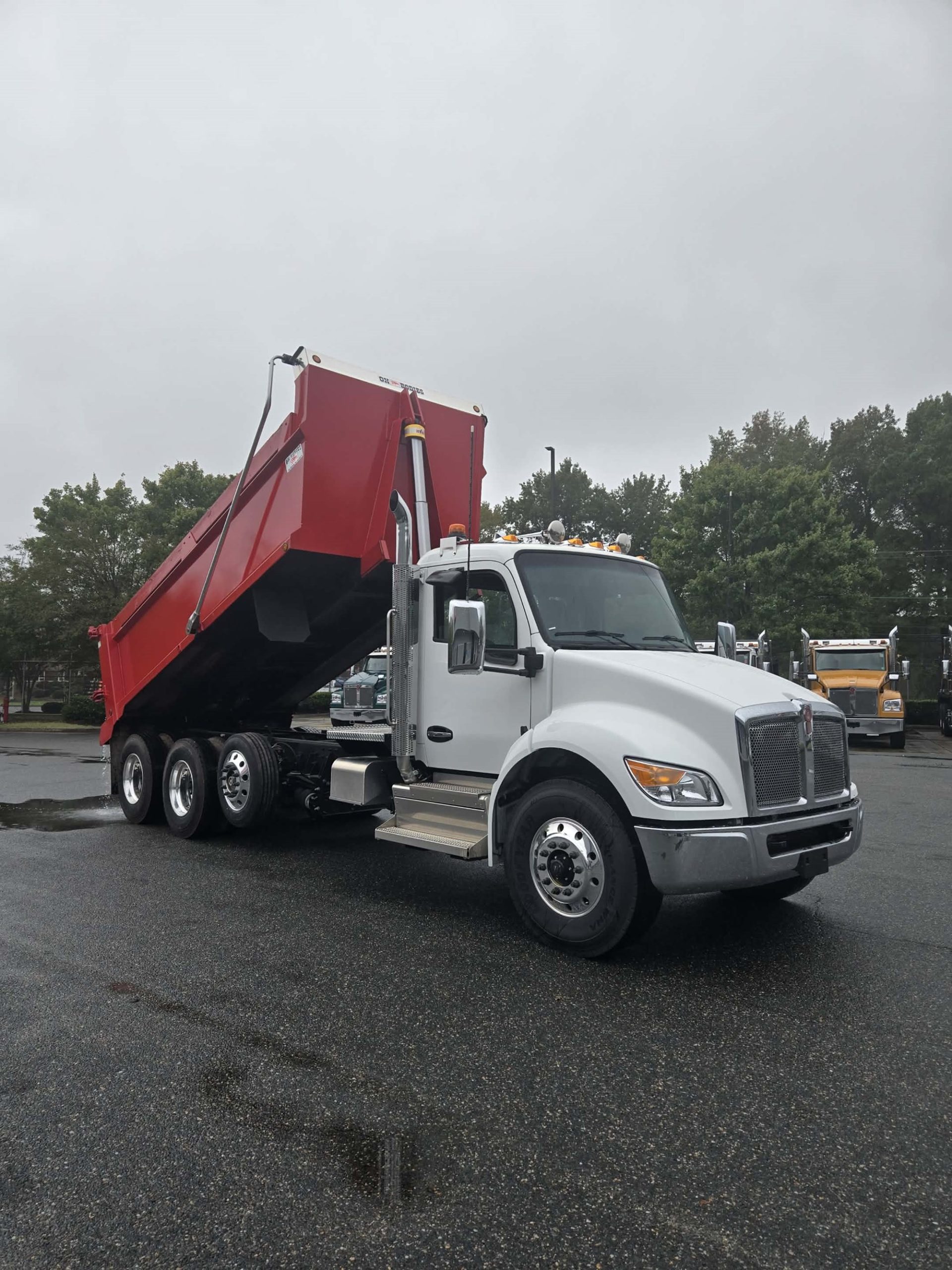 2025 Kenworth T480 - image 1