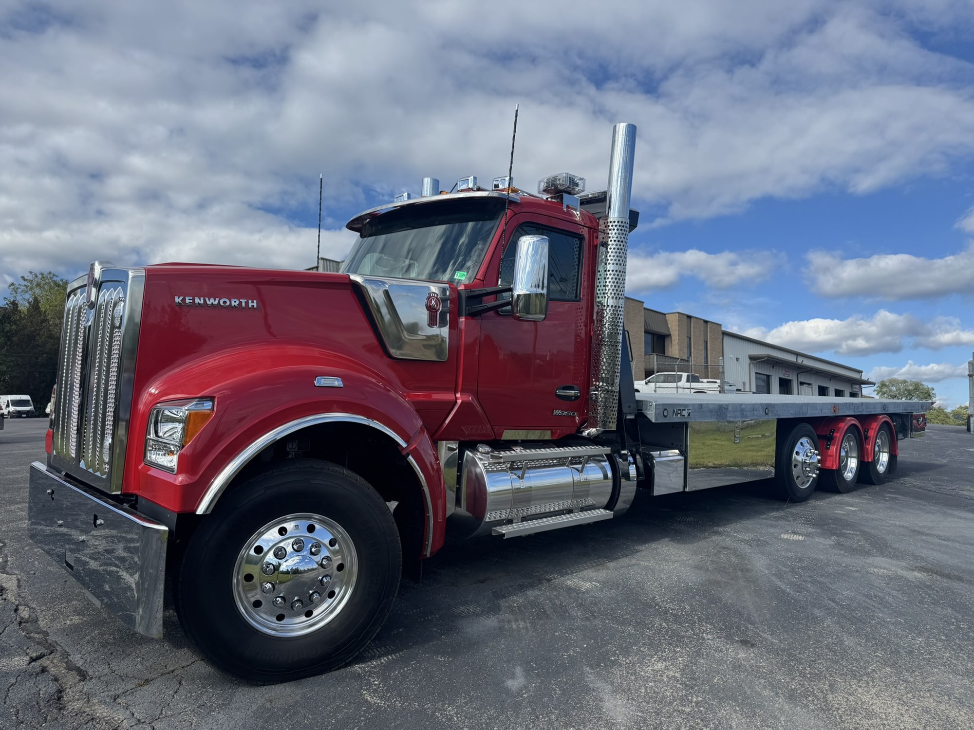 2026 Kenworth W990 2026 Kenworth W990 - image 3 of 6
