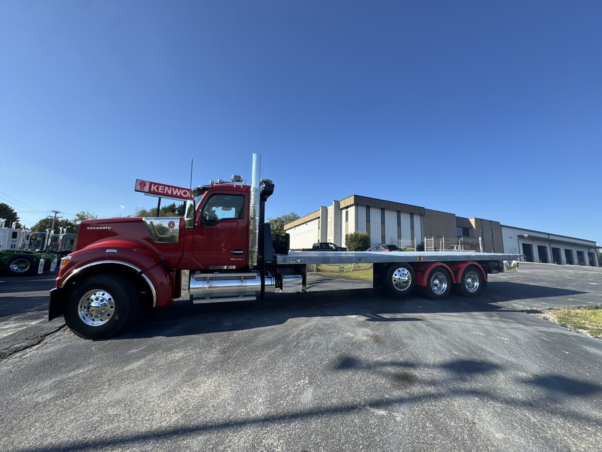 2026 Kenworth W990 2026 Kenworth W990 - image 5 of 6