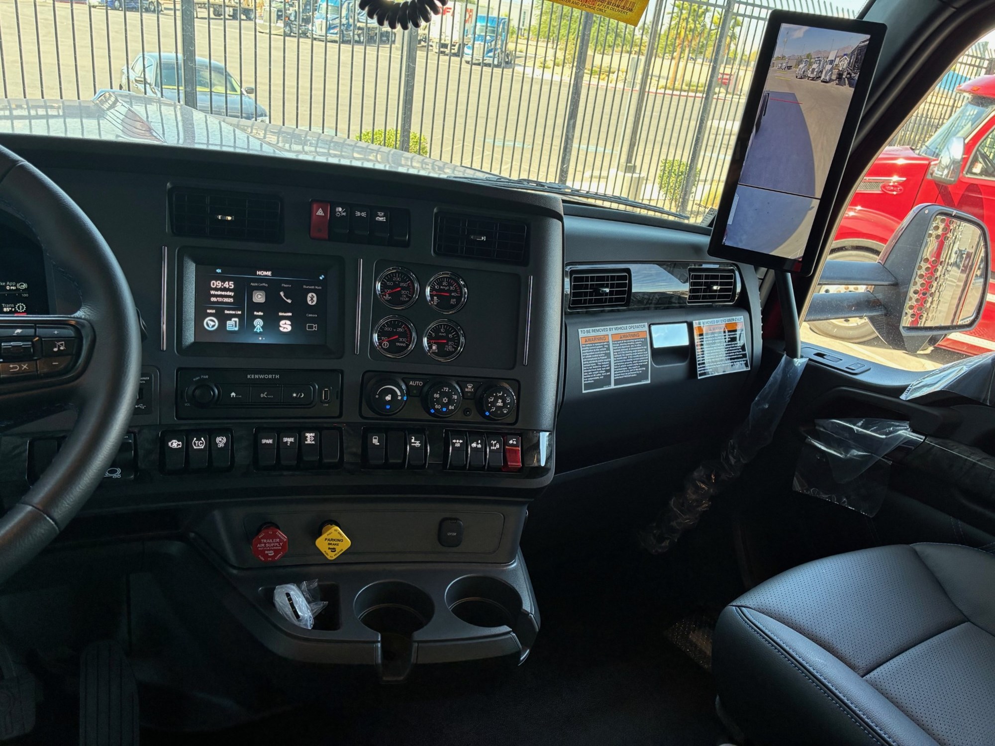 2026 Kenworth W990 - image 6 of 6