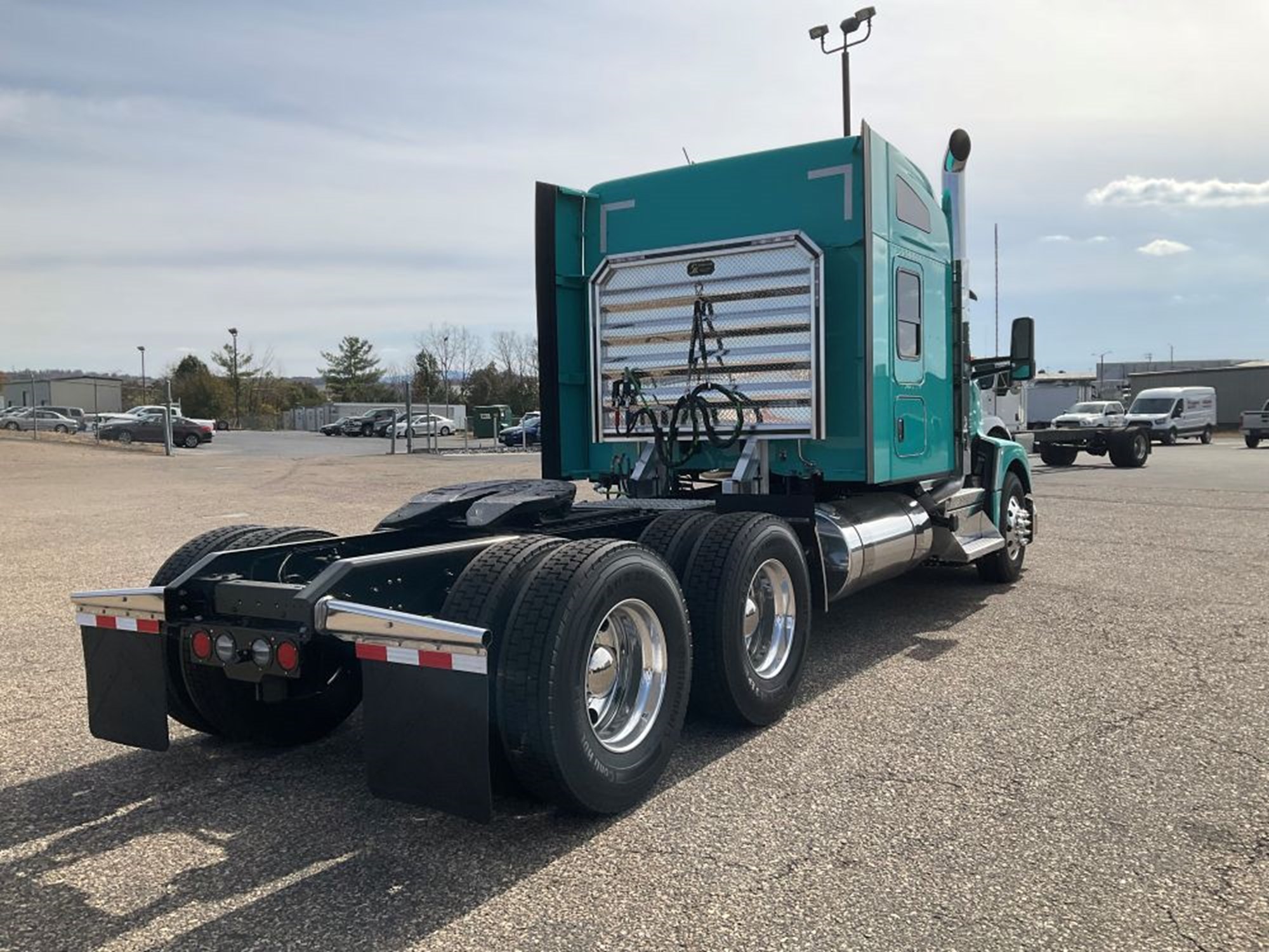 2026 Kenworth T680 Next Gen - image 4 of 6