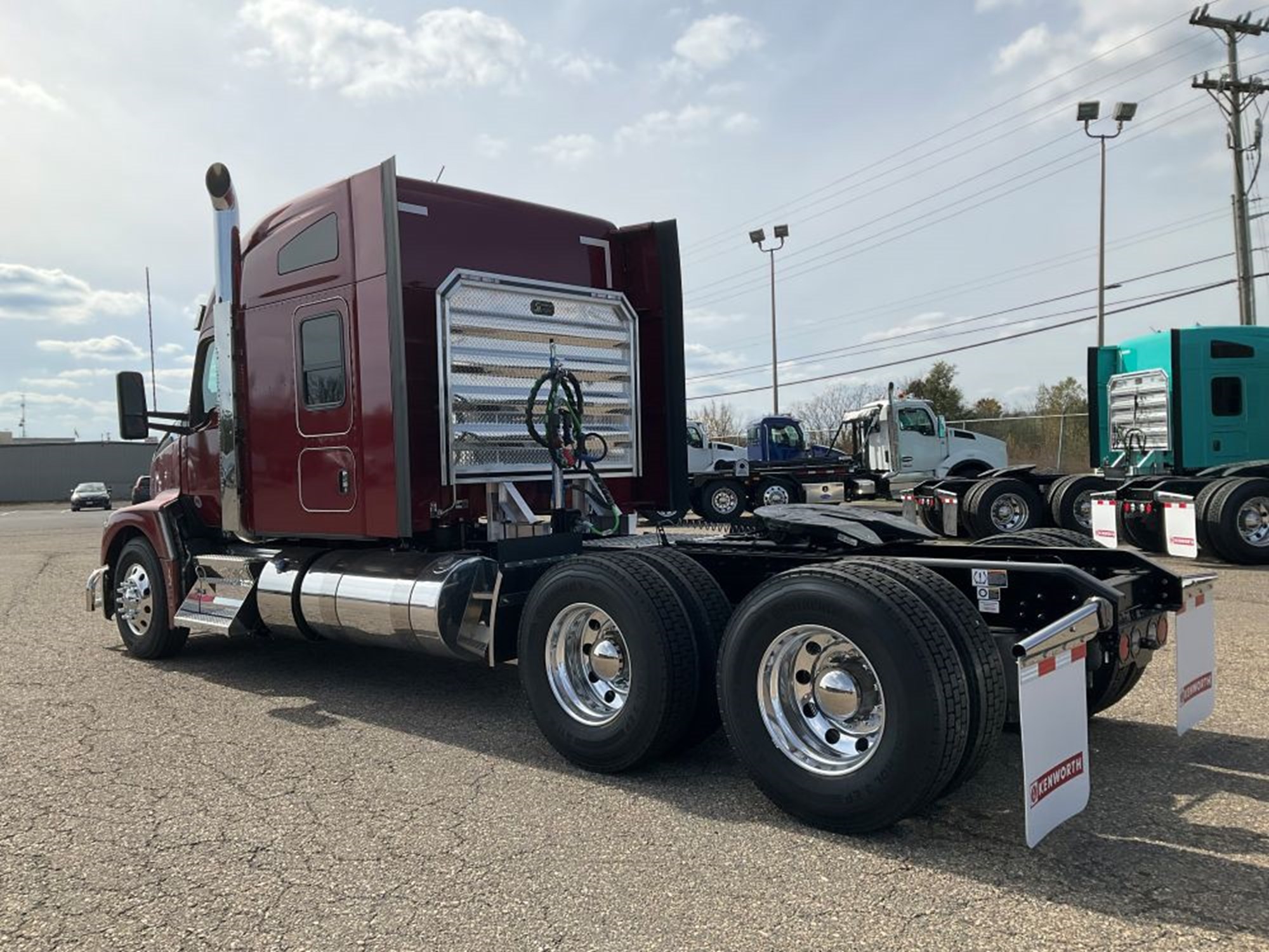 2026 Kenworth T680 Next Gen - image 3 of 6