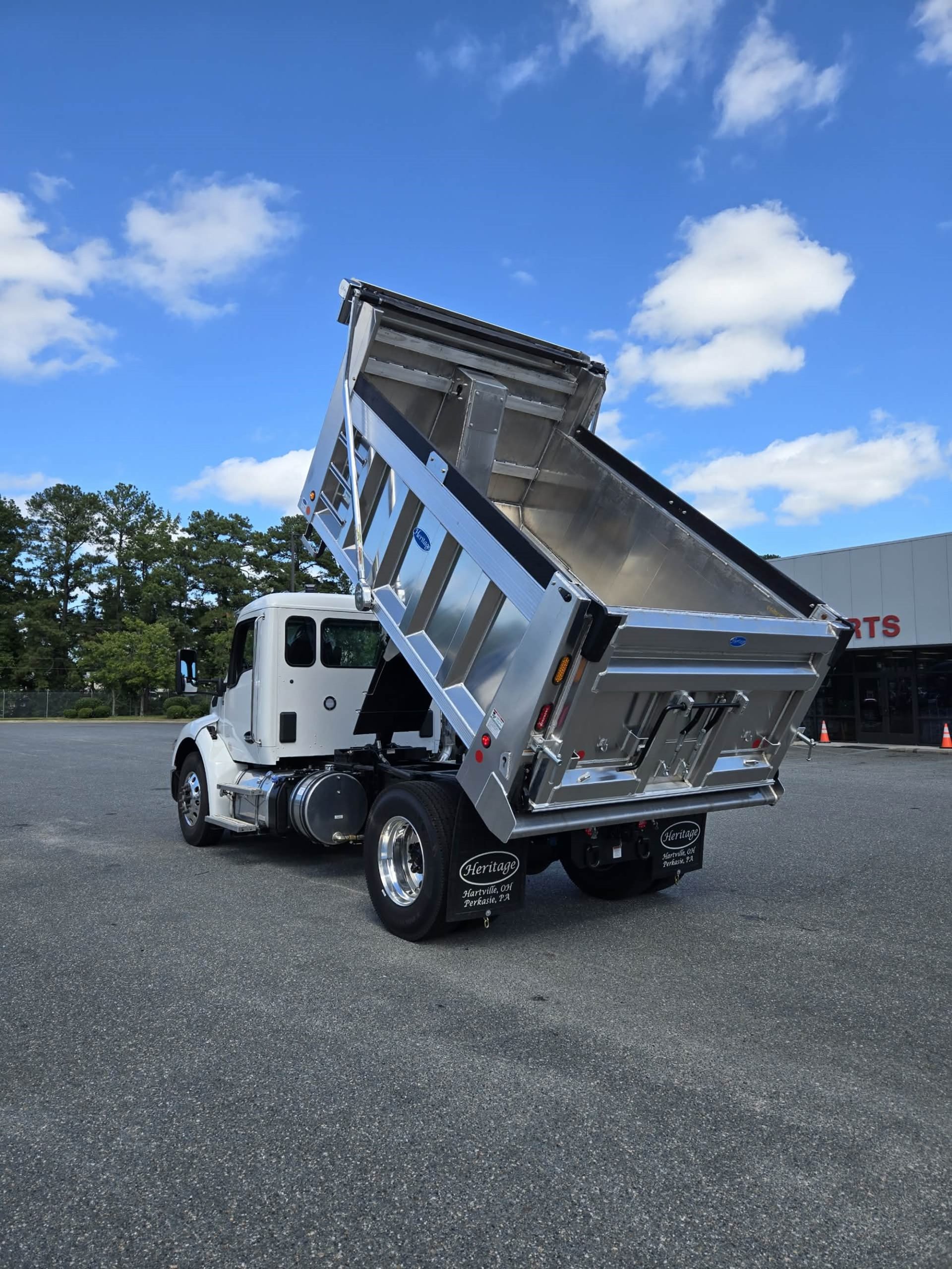 2026 Kenworth T380 - image 3 of 6