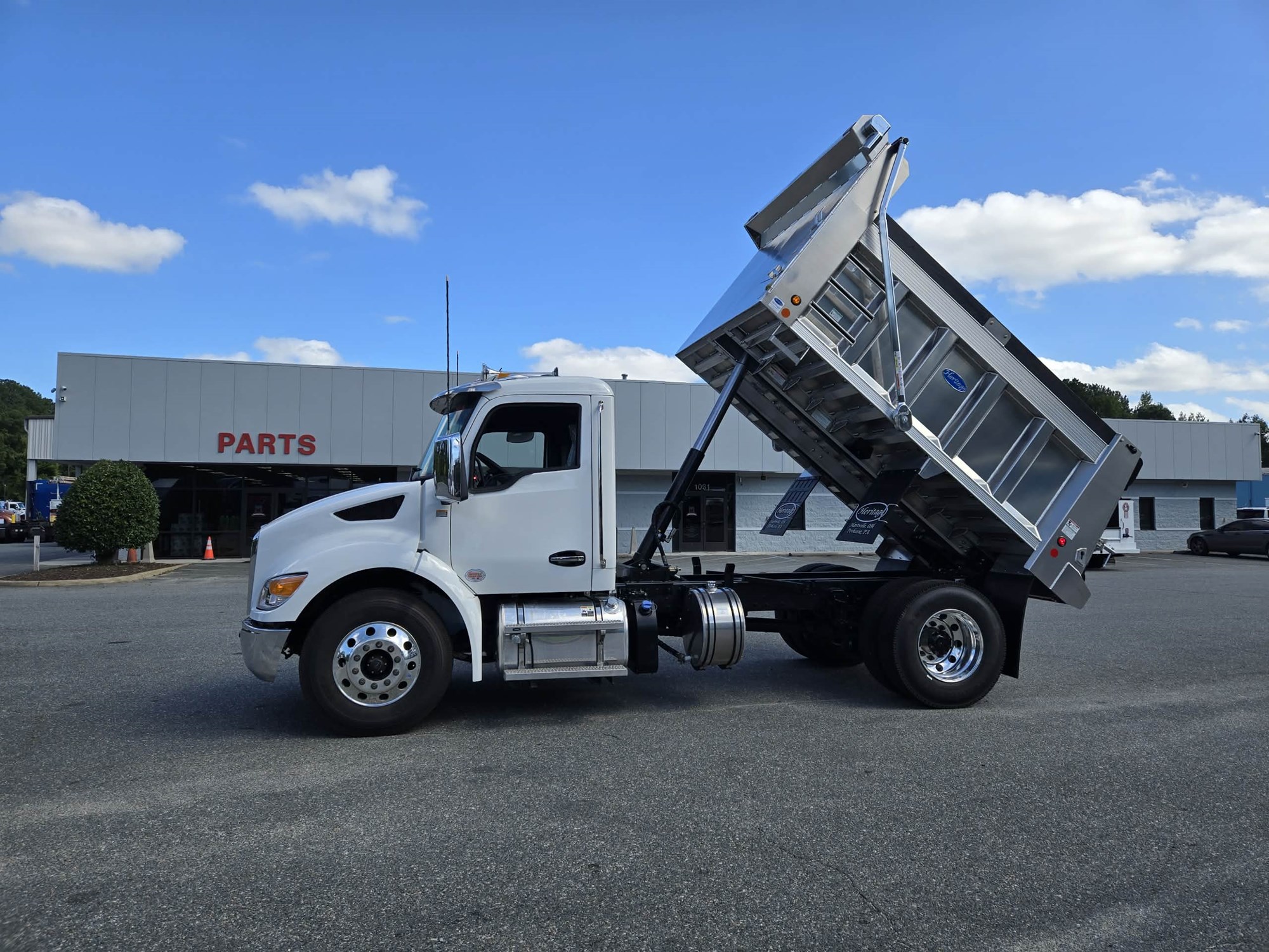 2026 Kenworth T380 - image 5 of 6