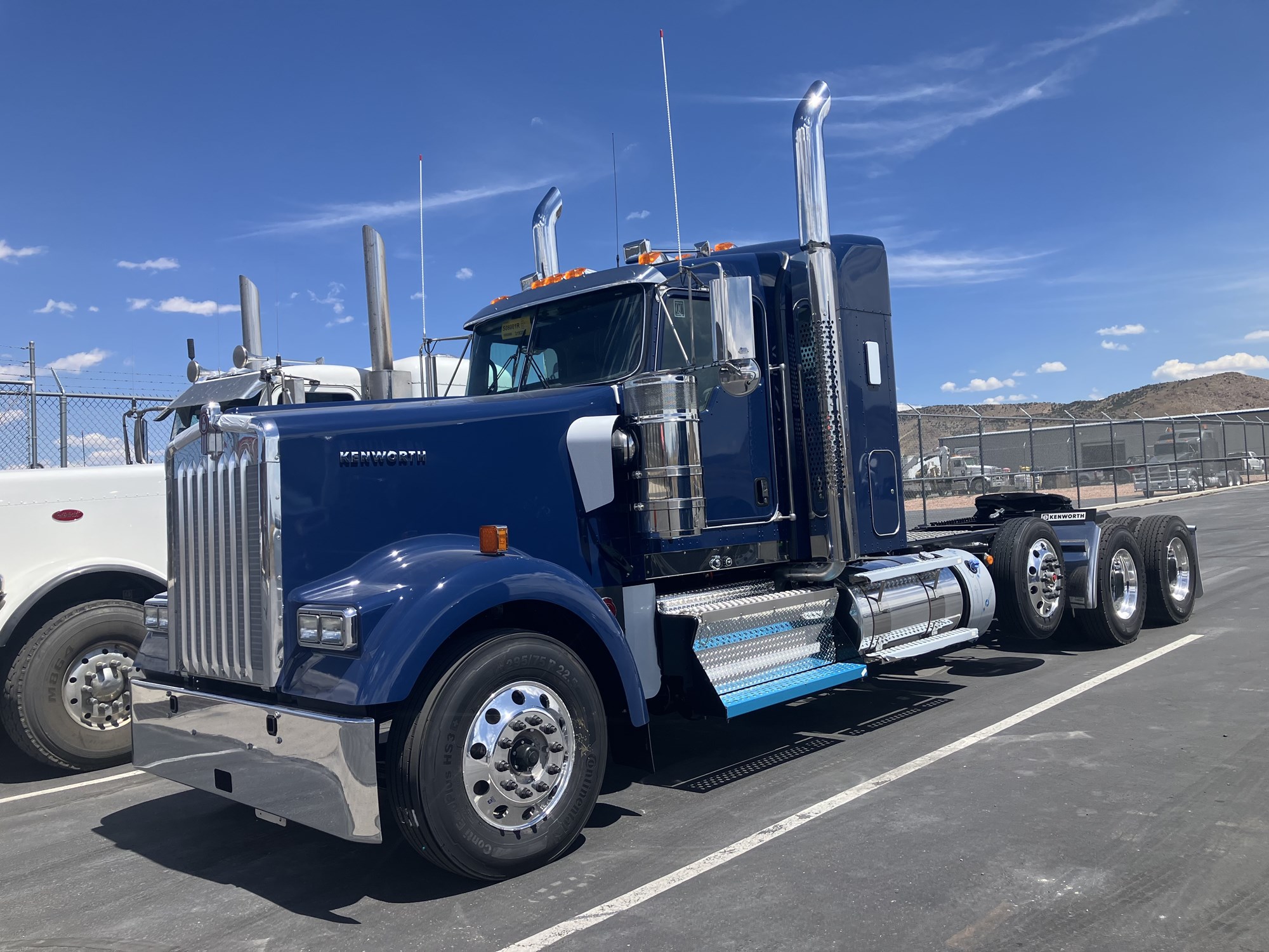 2026 Kenworth W900B - image 1 of 4