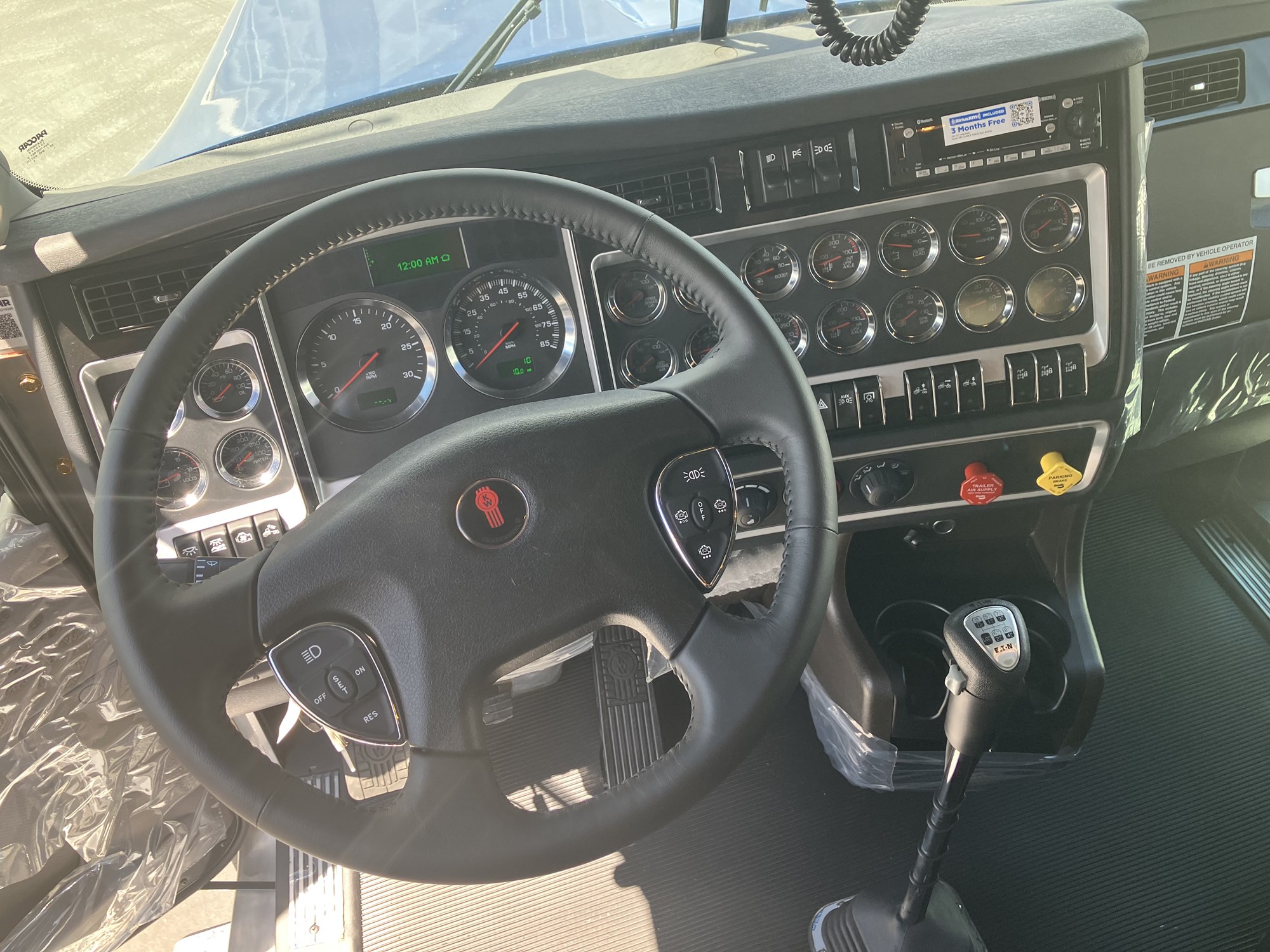 2026 Kenworth W900B - image 4 of 4