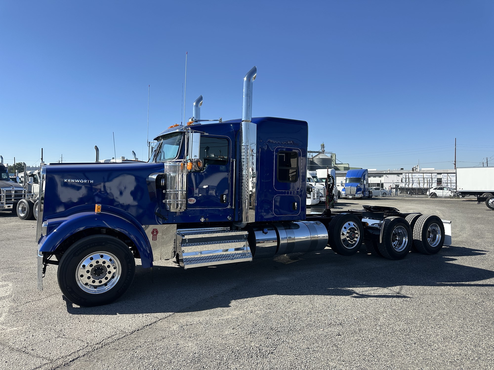 2026 Kenworth W900B - image 1 of 6