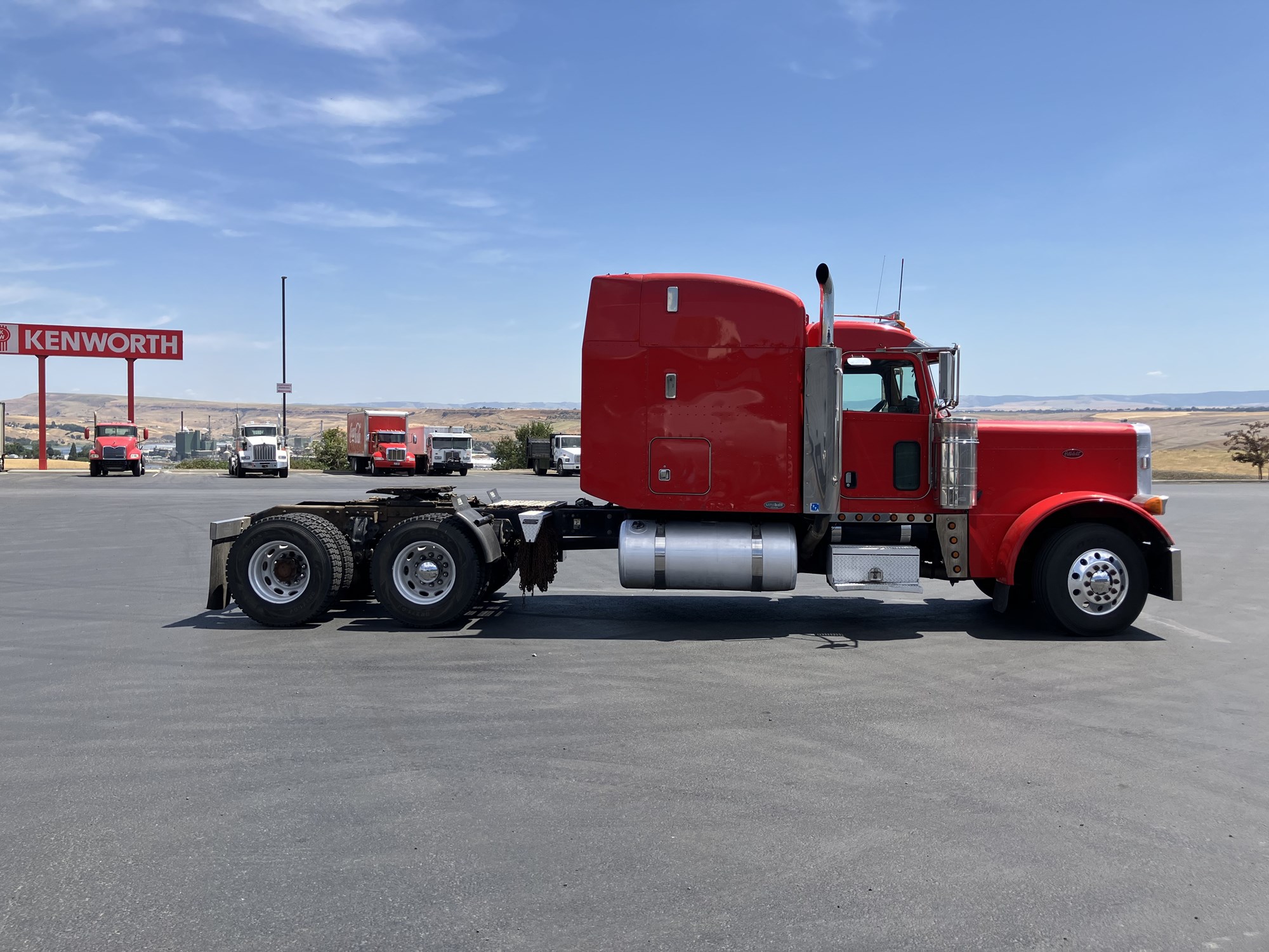 2007 Peterbilt - image 3
