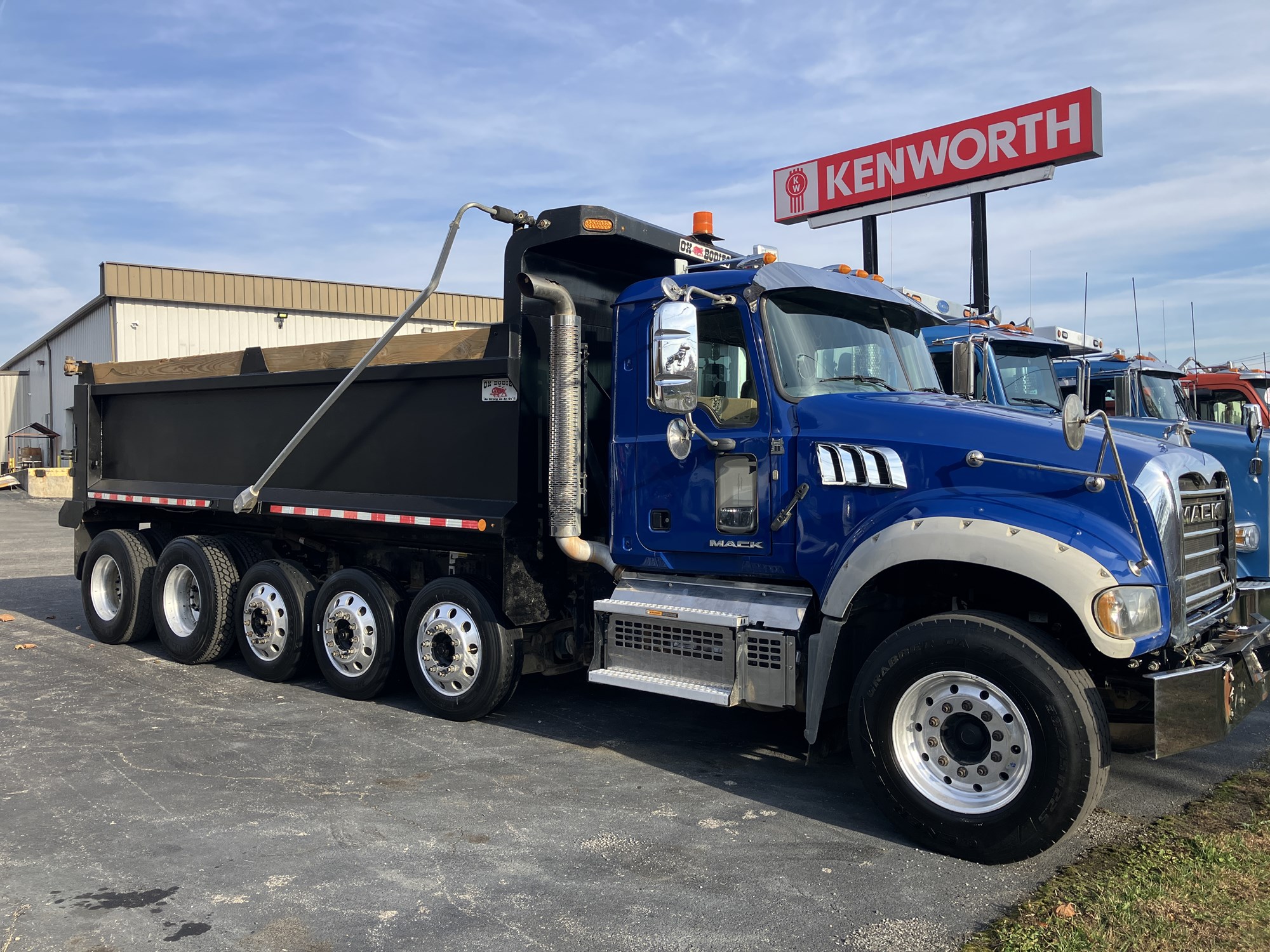 2018 Mack GU713 2018 Mack GU713 - image 1 of 1