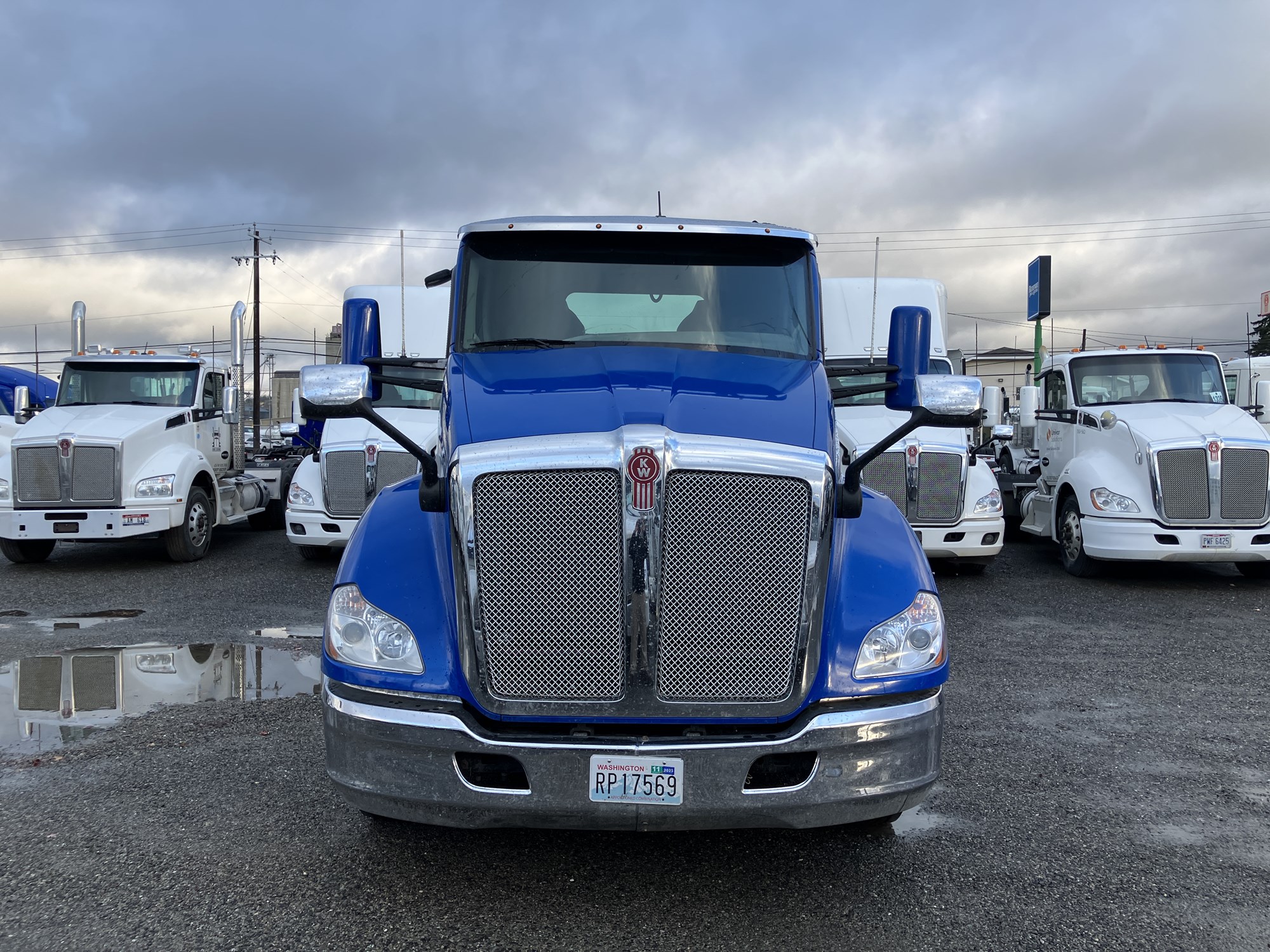 2019 Kenworth T680 2019 Kenworth T680 - image 6 of 6