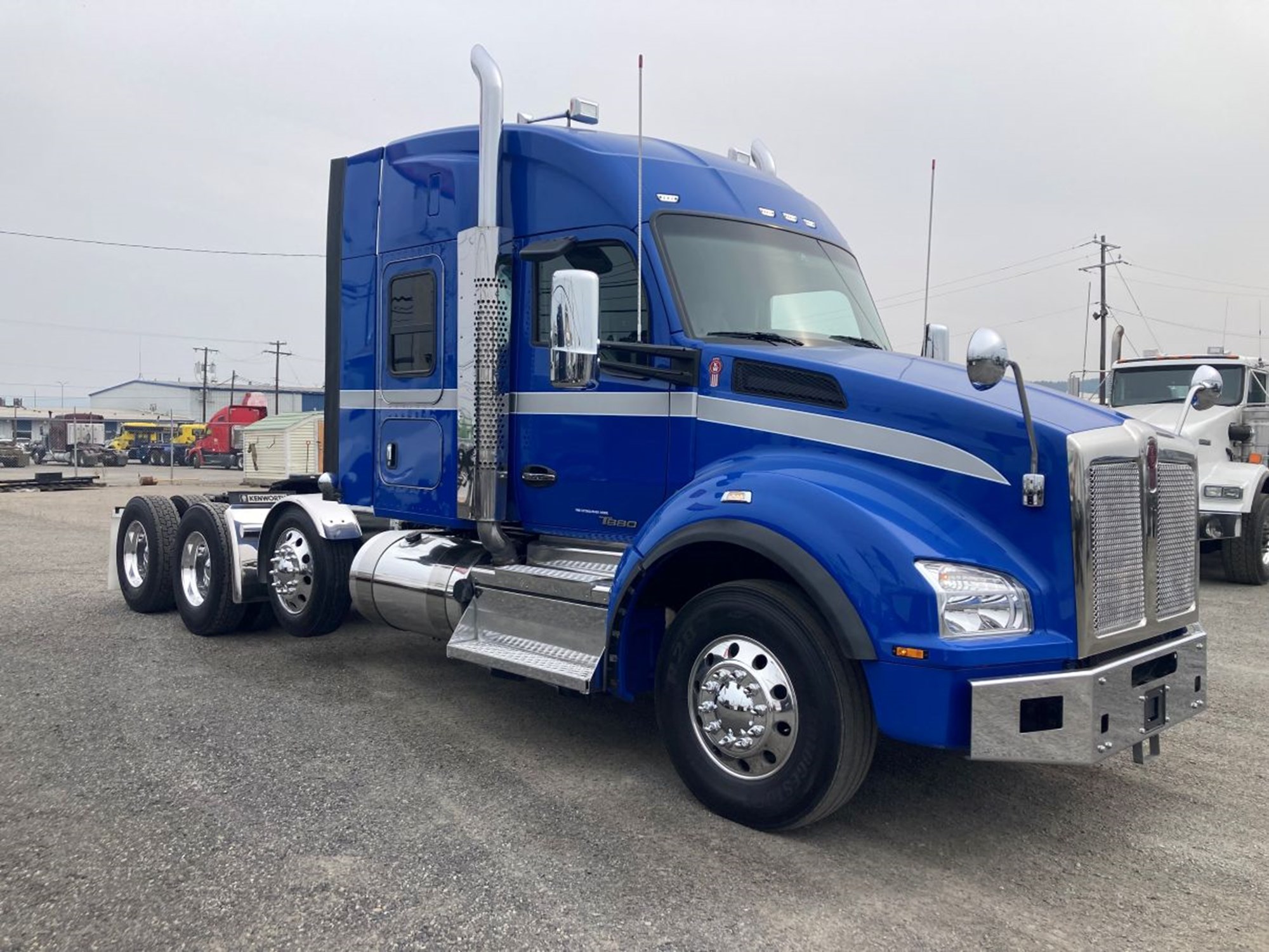 2020 Kenworth T880 2020 Kenworth T880 - image 2 of 6