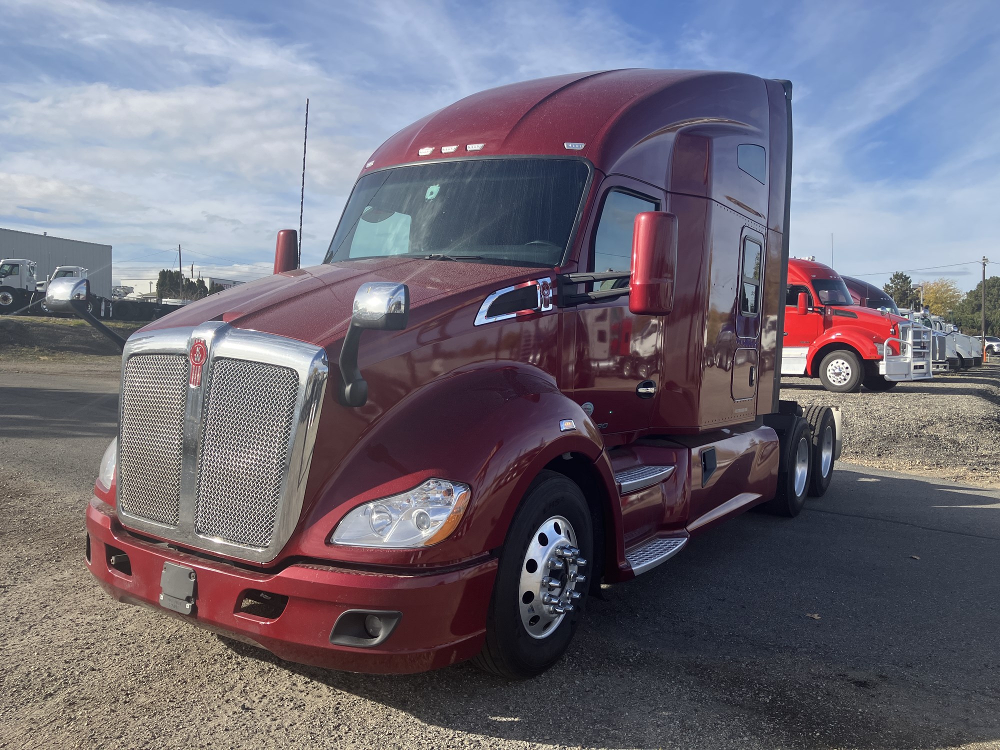 2021 Kenworth T680 - image 1 of 6