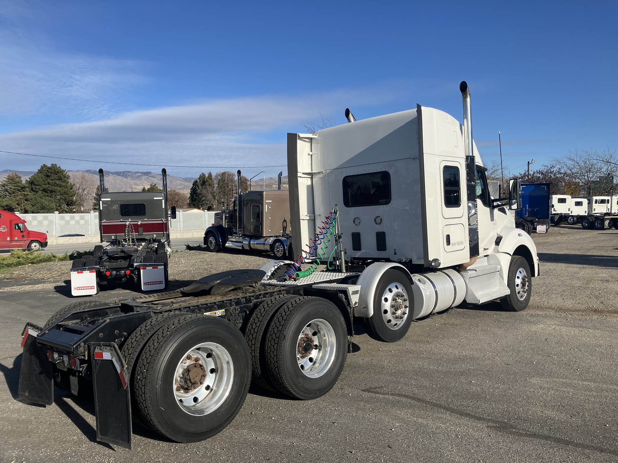 2021 Kenworth T880 2021 Kenworth T880 - image 5 of 6
