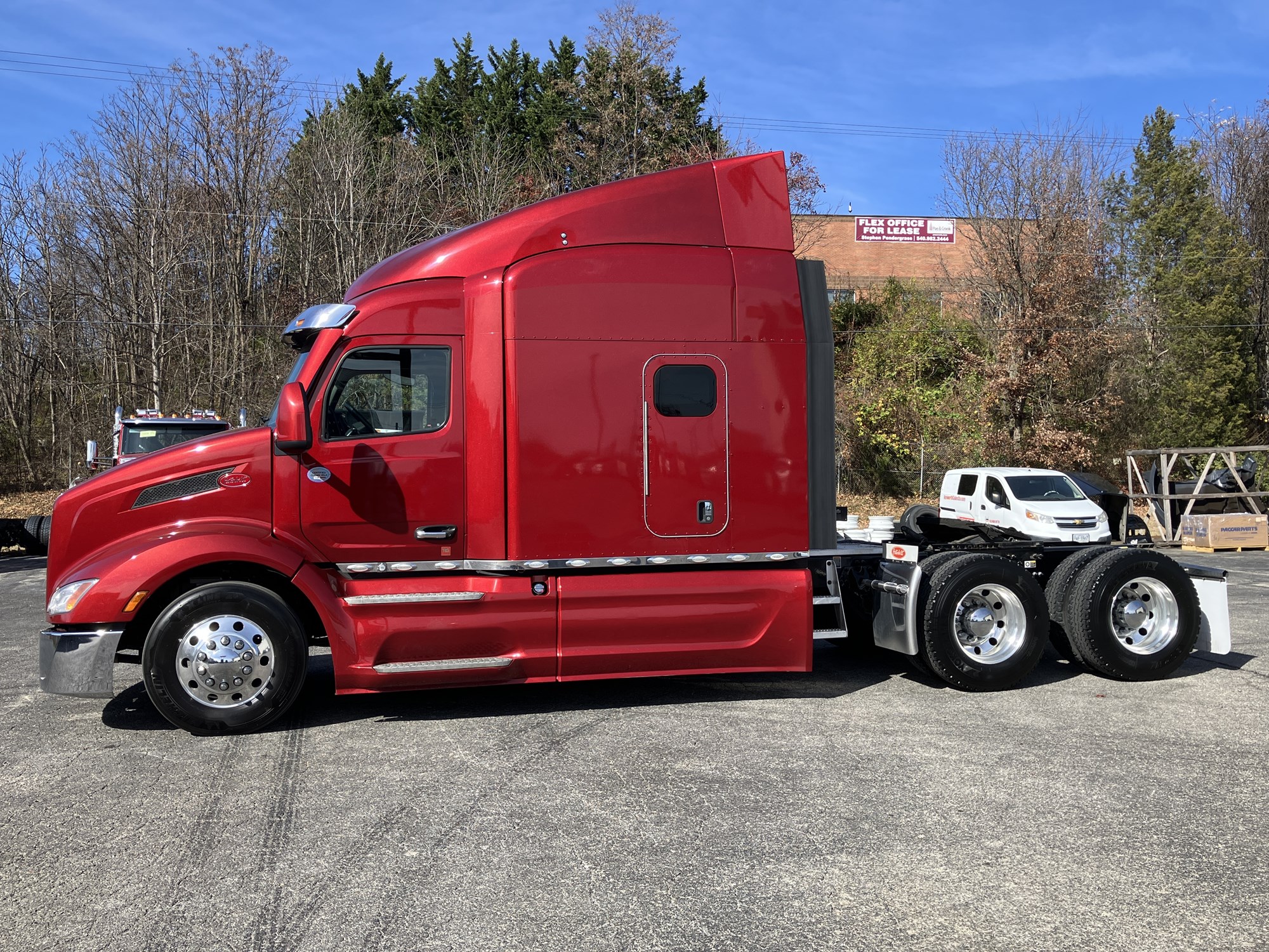 2022 Peterbilt - image 1