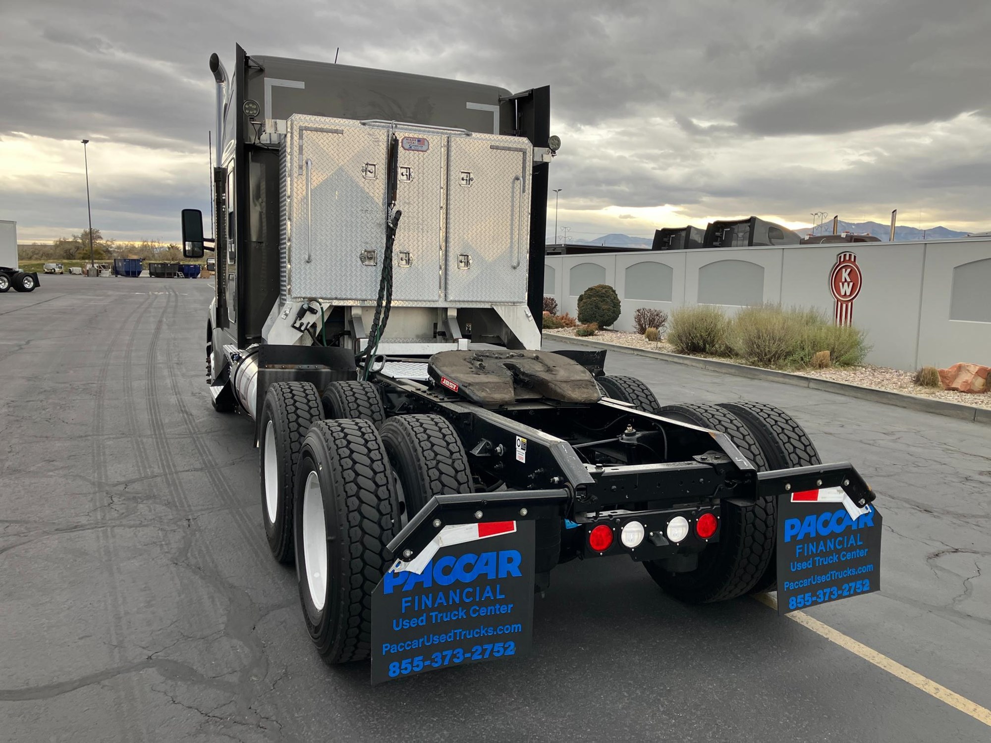 2022 Kenworth T680 - image 6 of 6