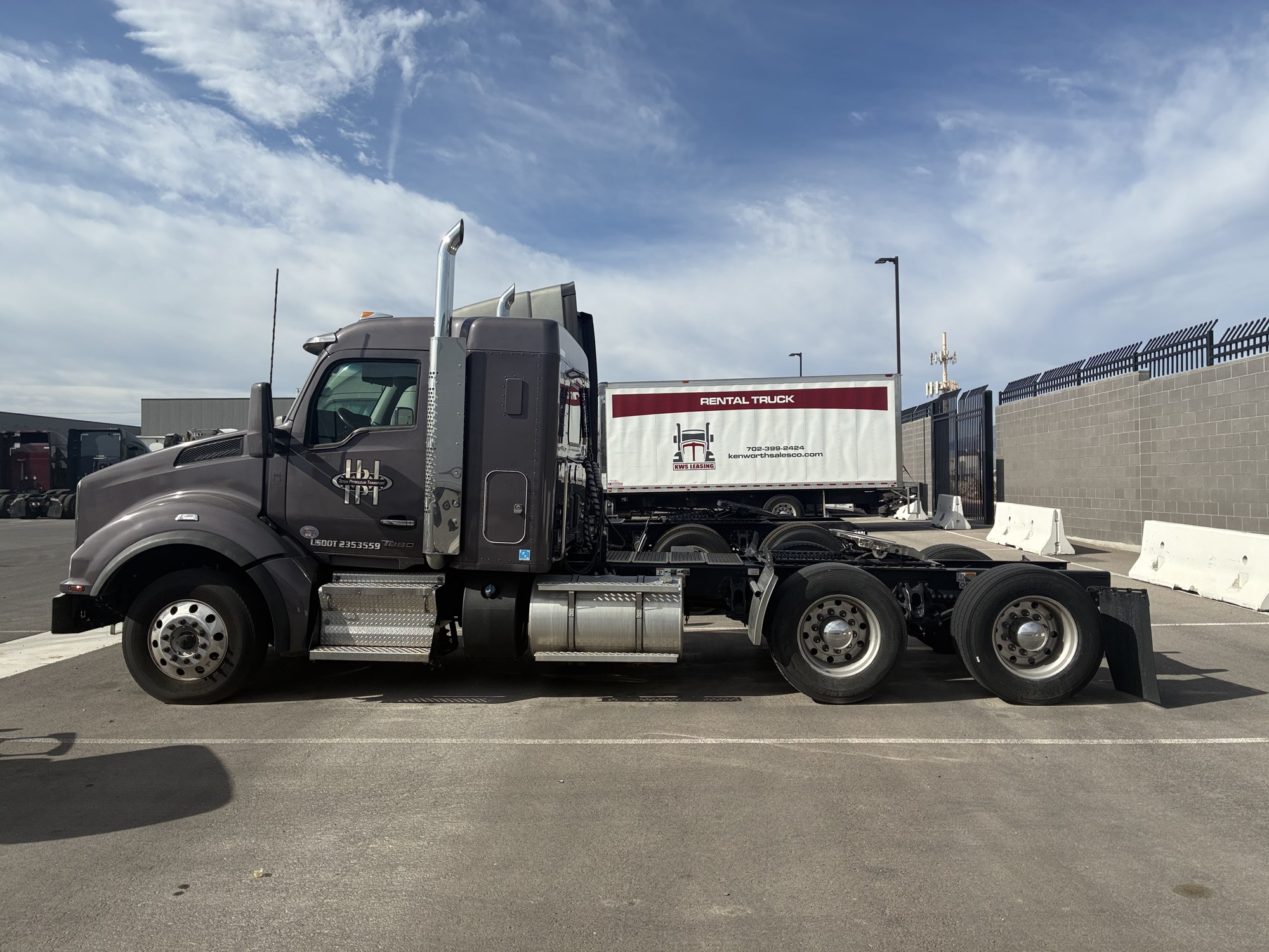 2022 Kenworth T880 2022 Kenworth T880 - image 6 of 6