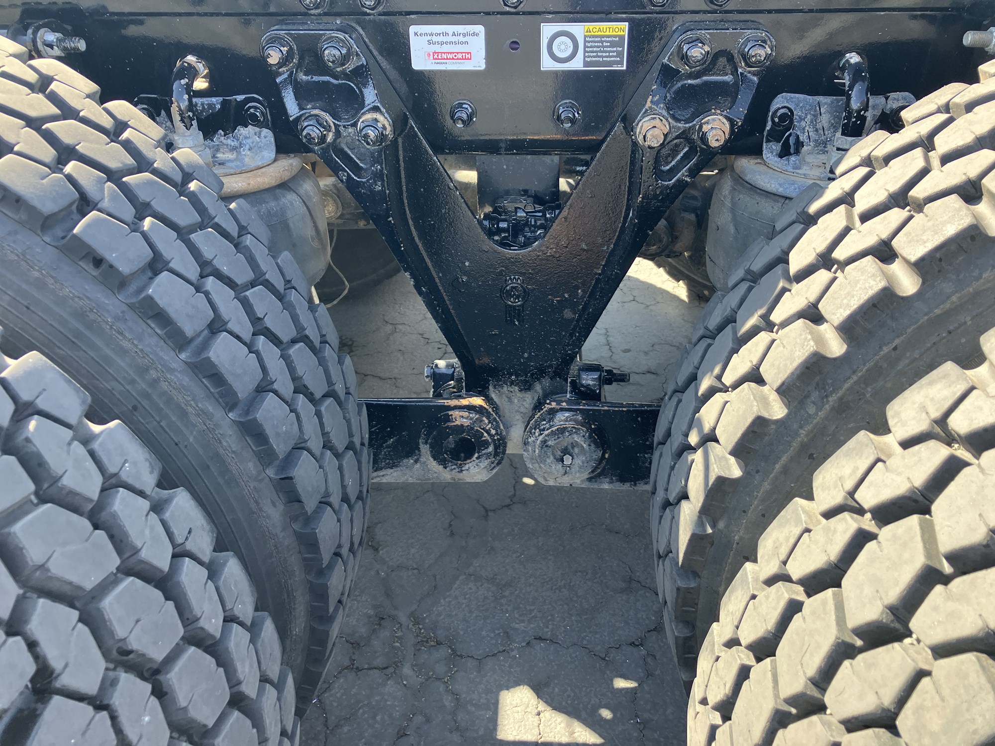 2022 Kenworth T880 - image 6 of 6