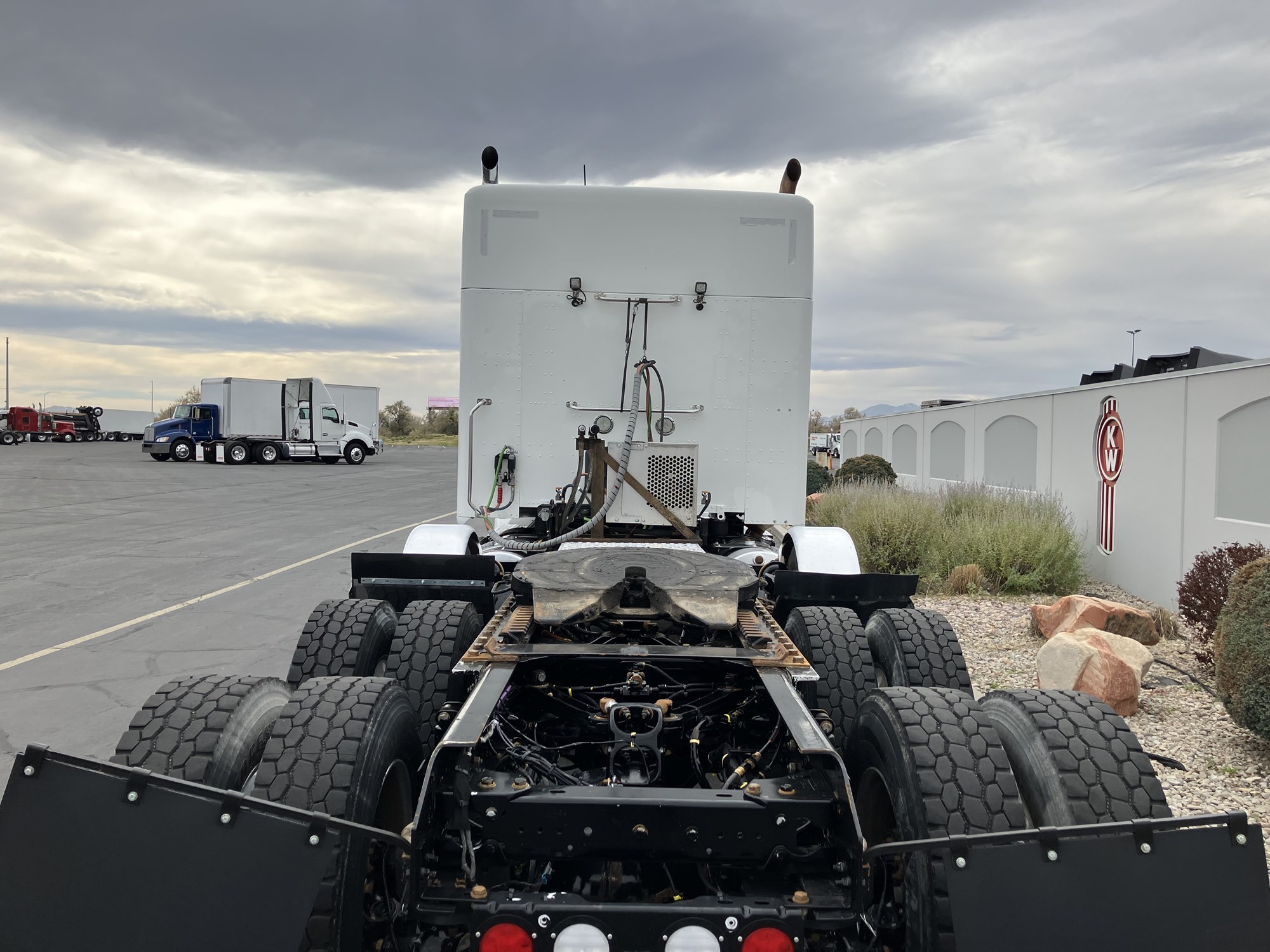 2022 Kenworth T880 - image 6 of 6