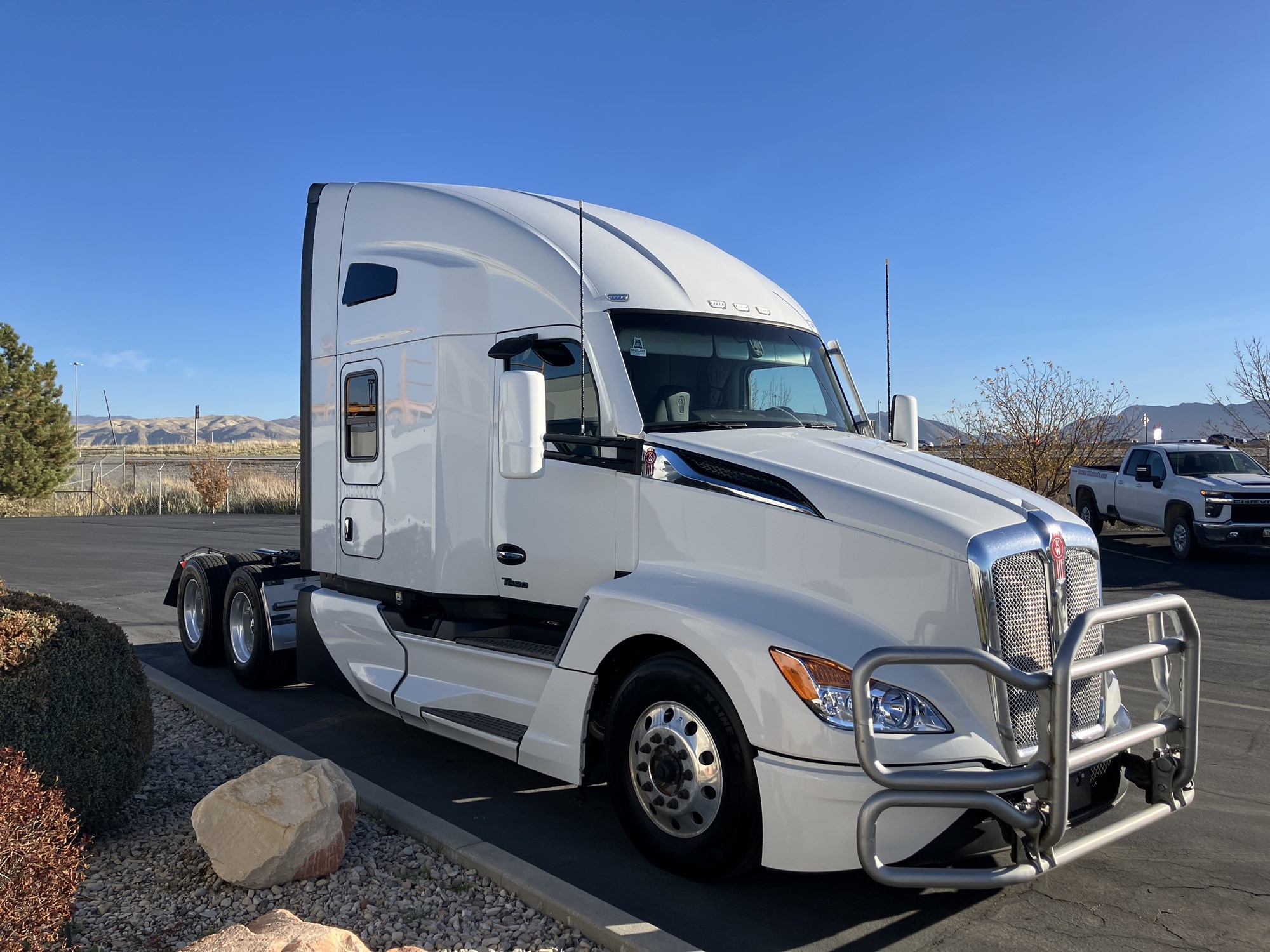 2023 Kenworth T680 Next Gen - image 4 of 6