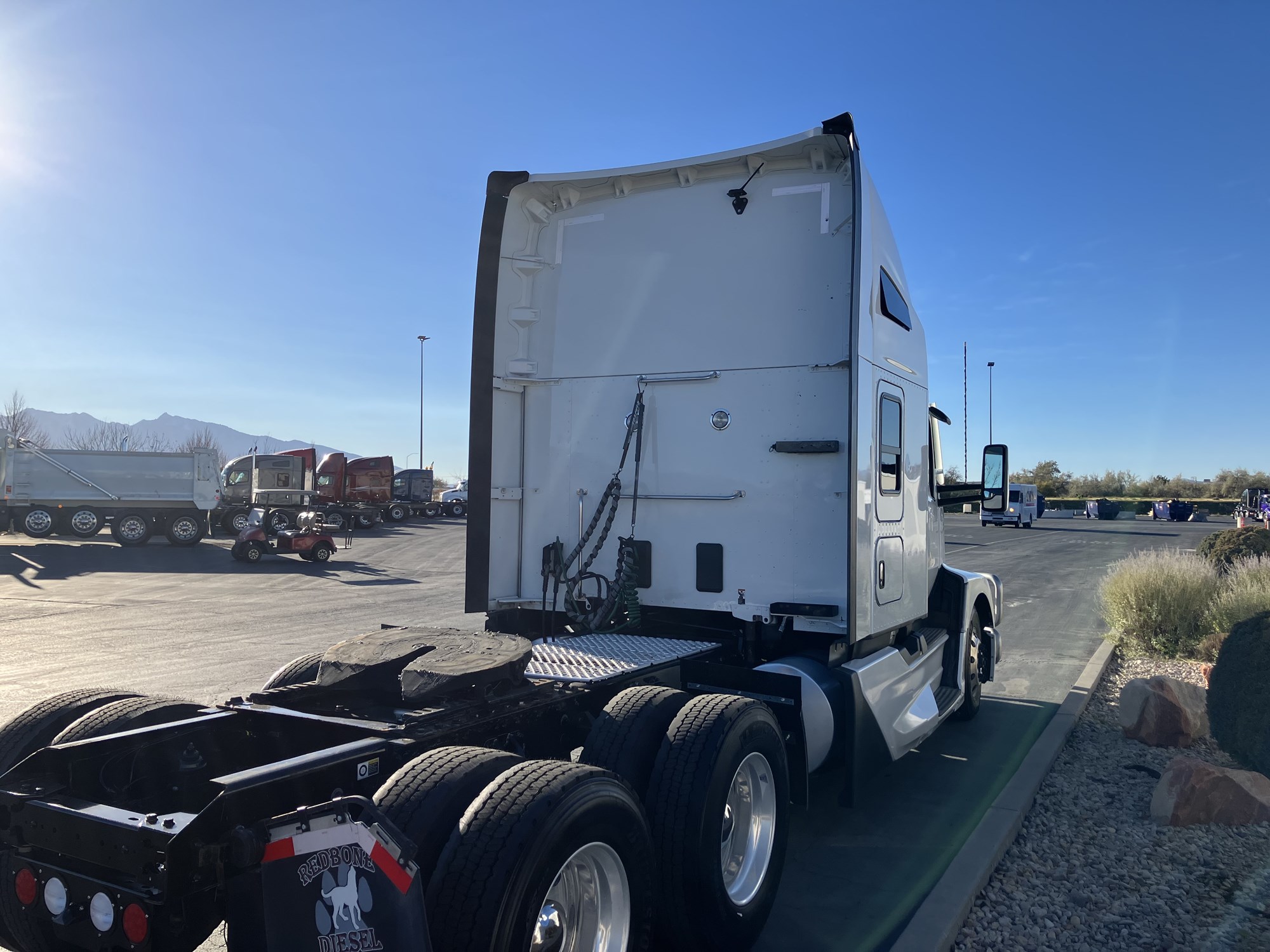 2023 Kenworth T680 Next Gen - image 5 of 6