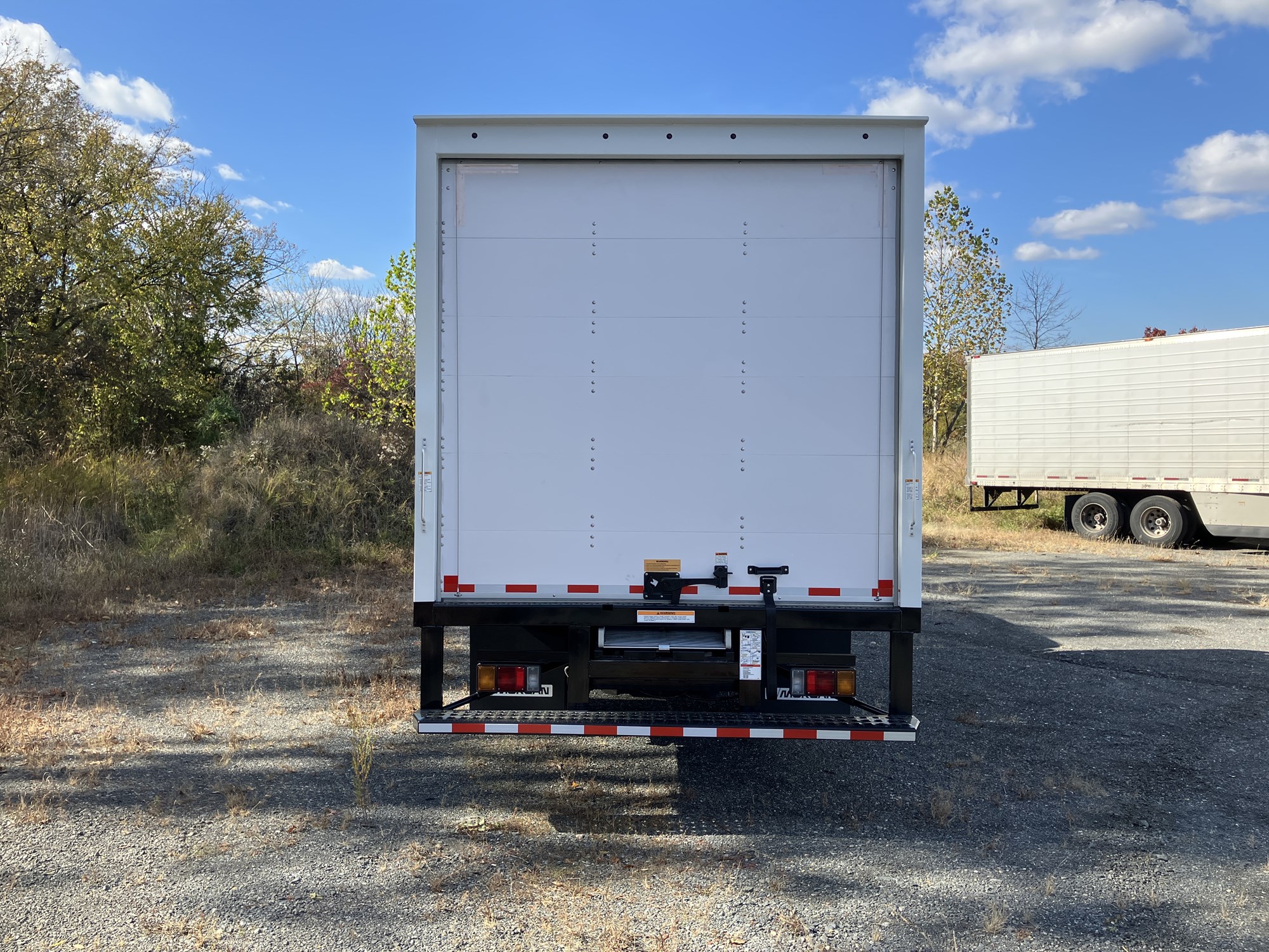 2024 Isuzu NPRGASHD 1G4 - image 4 of 6