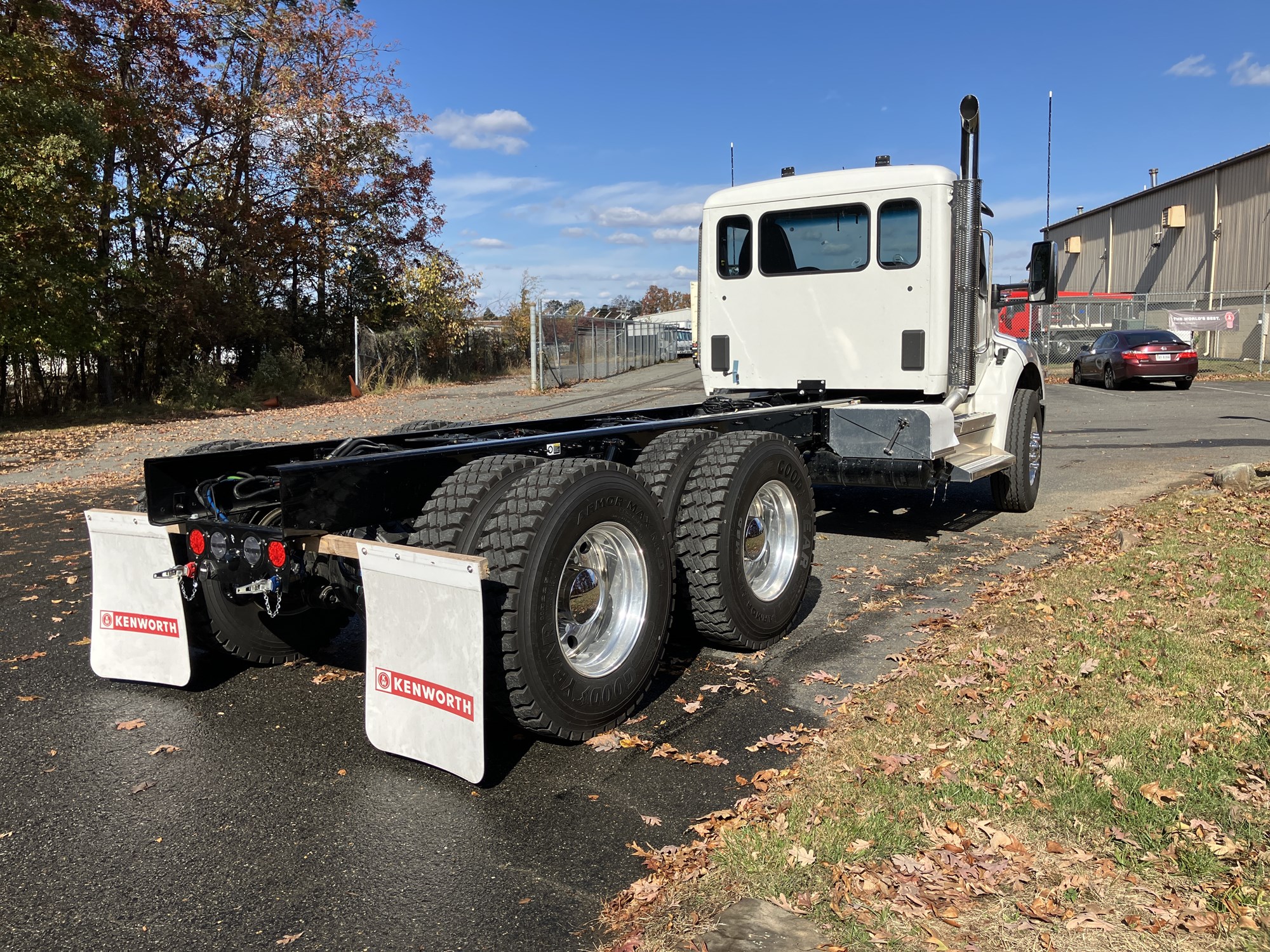 2025 Kenworth T480 - image 6 of 6