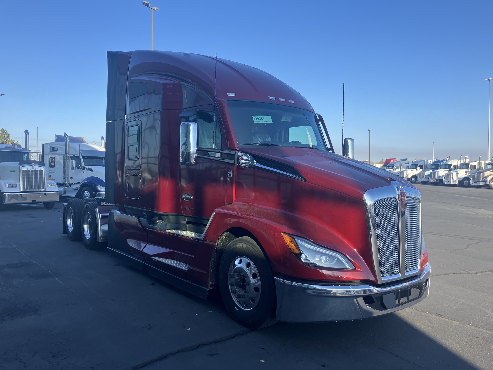 2026 Kenworth T680 Next Gen - image 3 of 6
