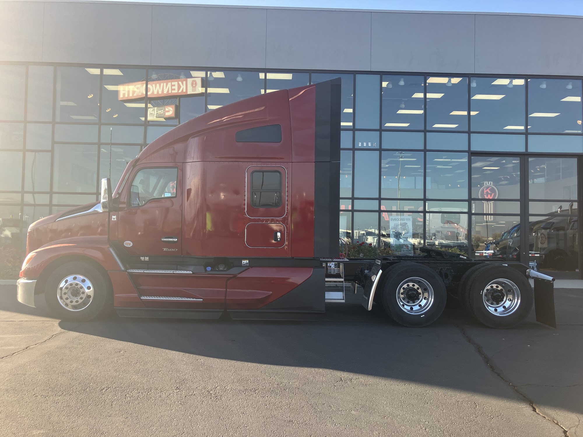 2026 Kenworth T680 Next Gen - image 5 of 6