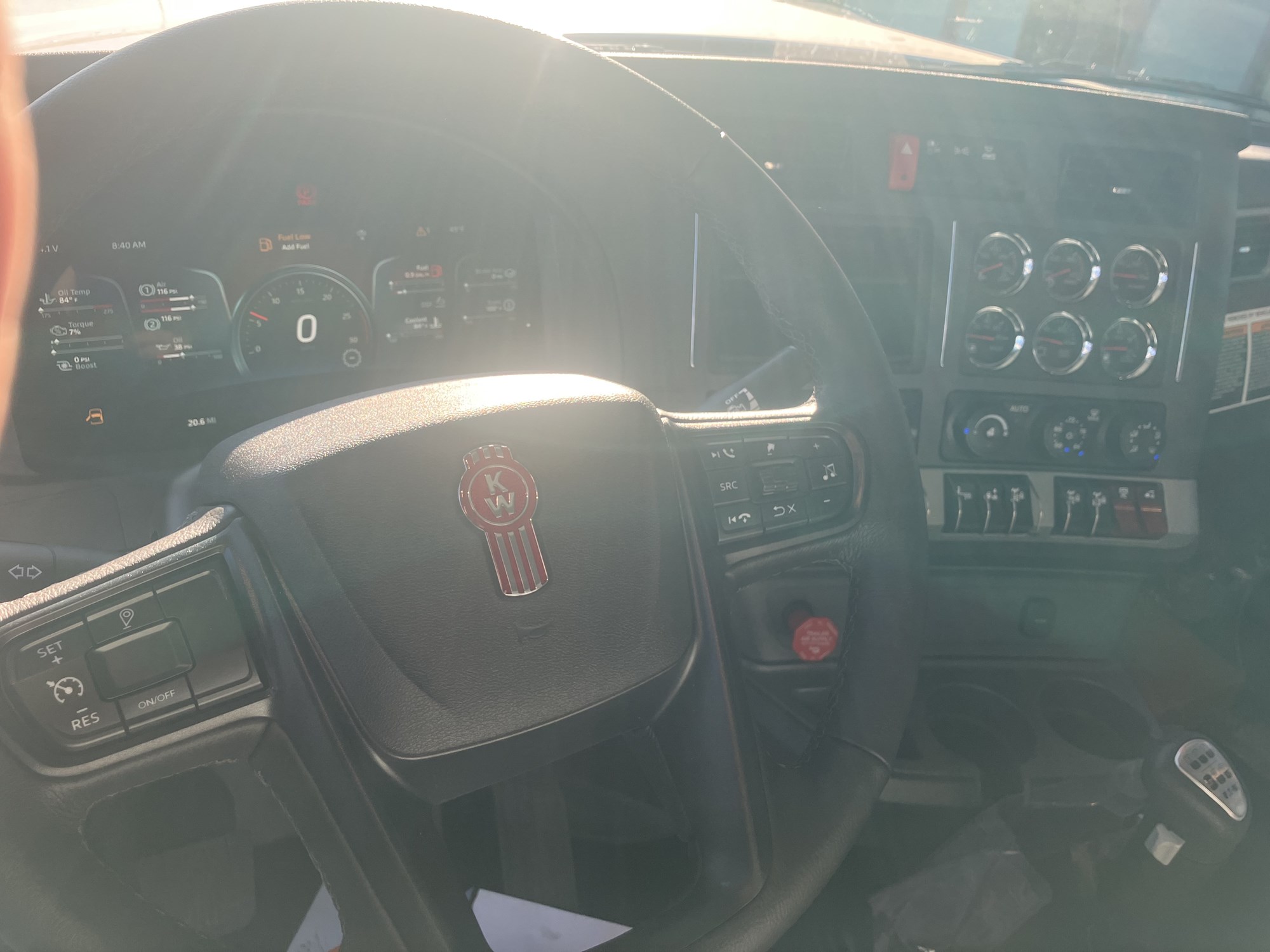 2026 Kenworth W990 - image 6 of 6