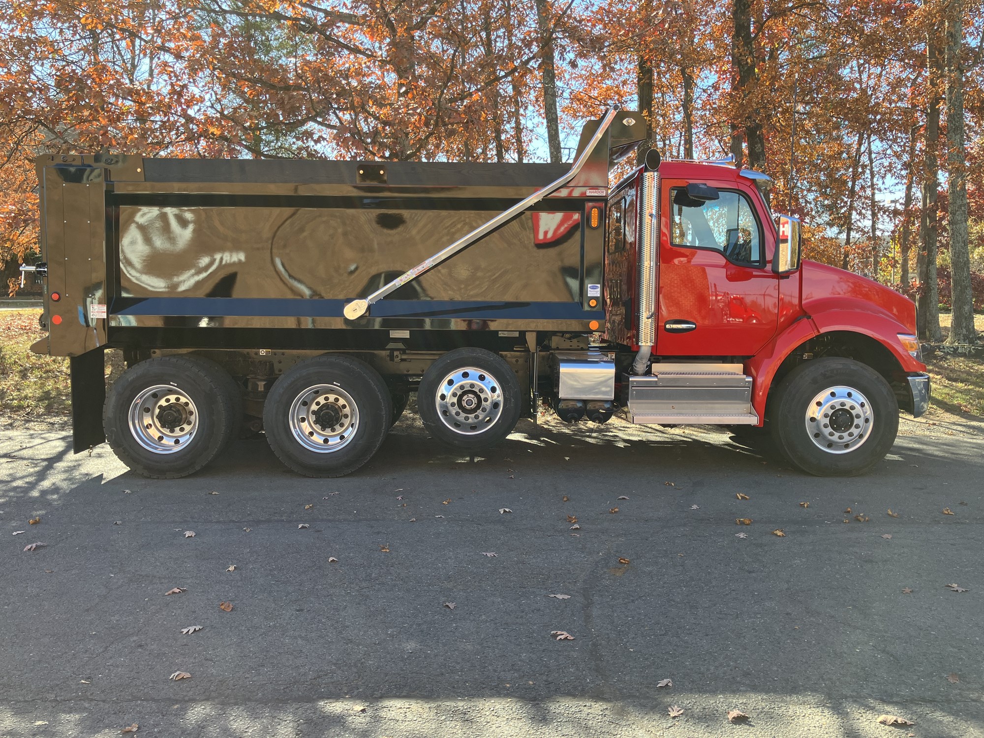 2026 Kenworth T480 - image 1 of 6