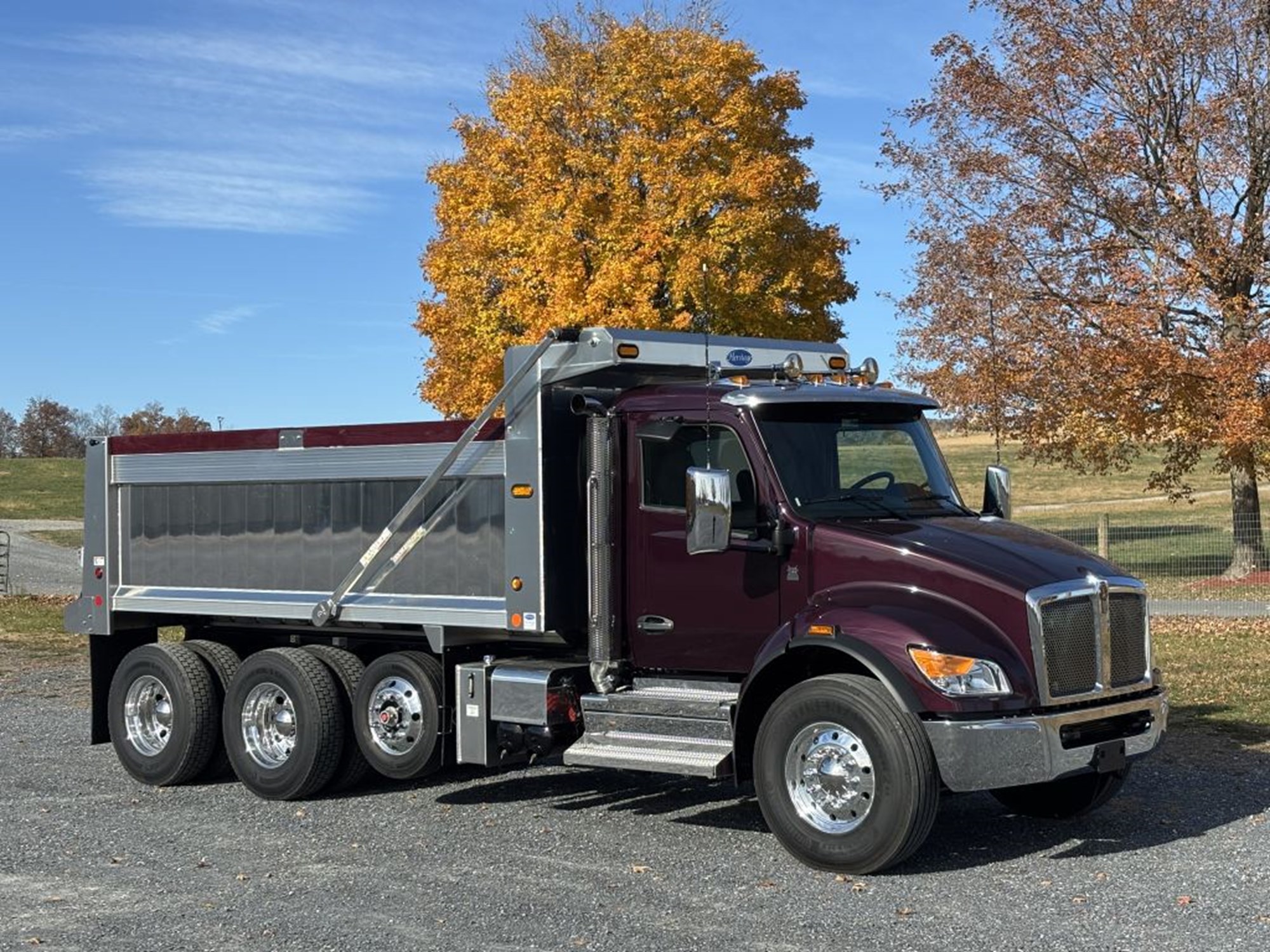 2026 Kenworth T480 - image 3 of 6