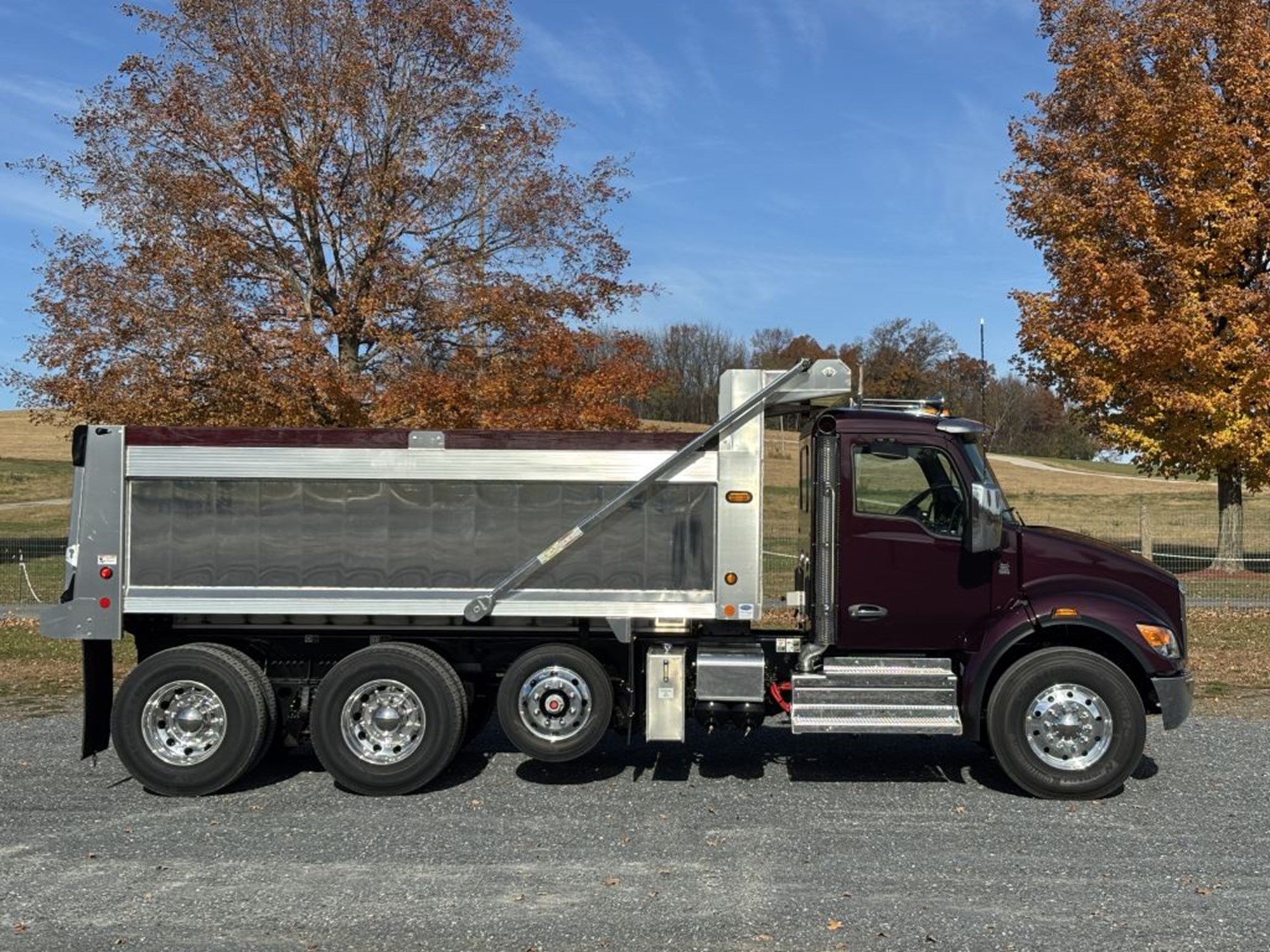 2026 Kenworth T480 - image 4 of 6