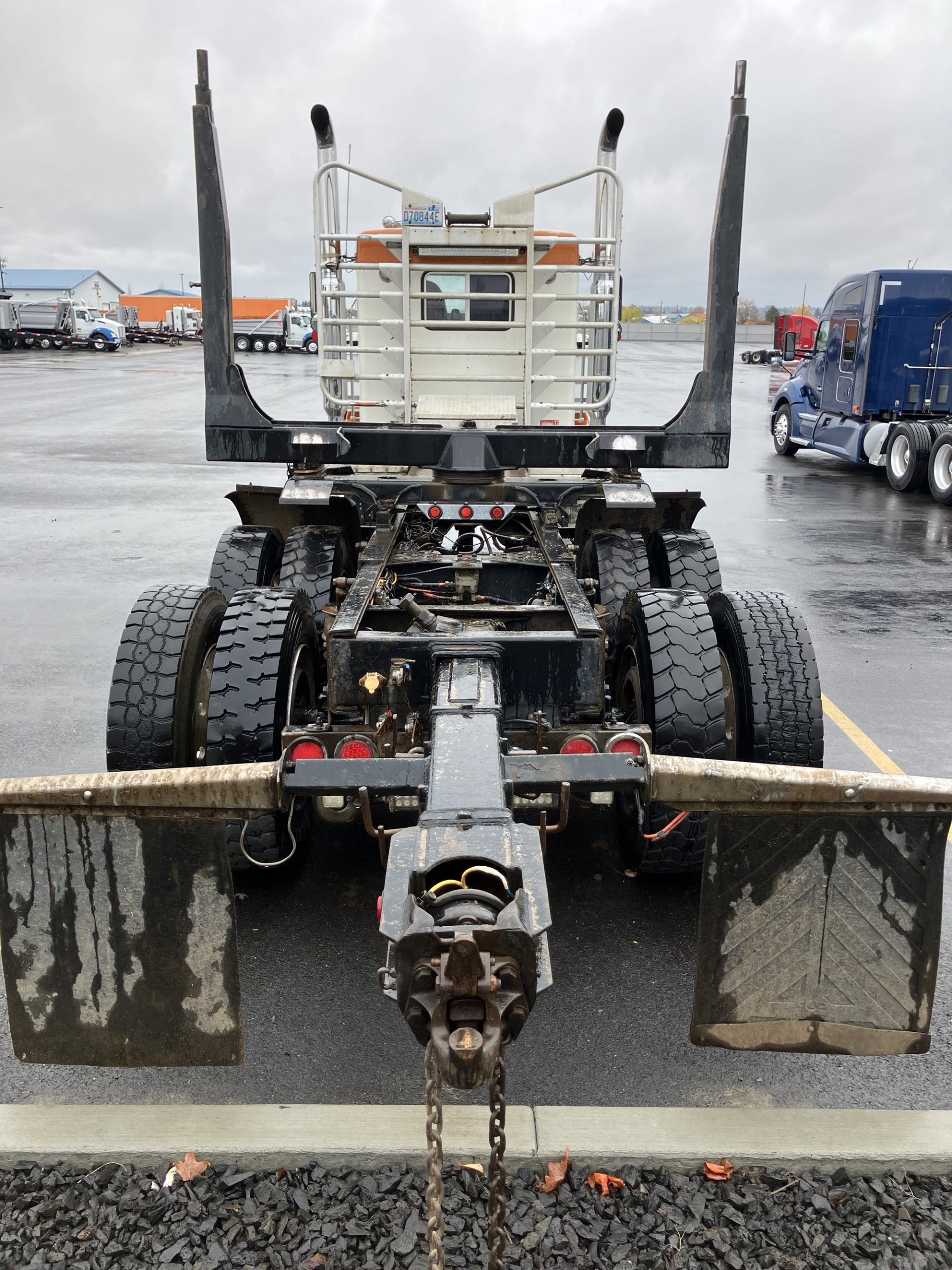 1999 Kenworth T800 - image 5 of 6