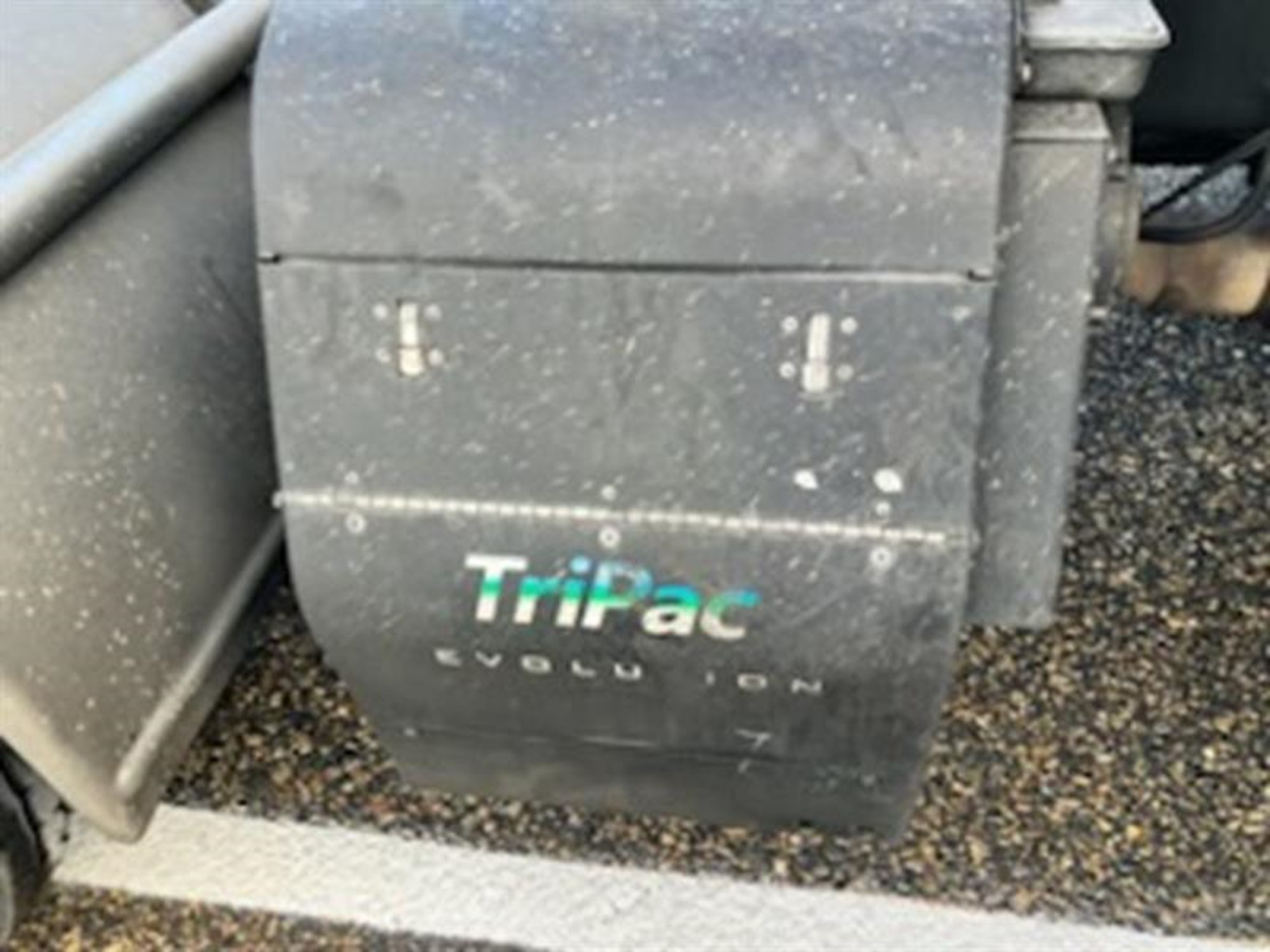 2012 Freightliner Cascadia - image 2 of 3