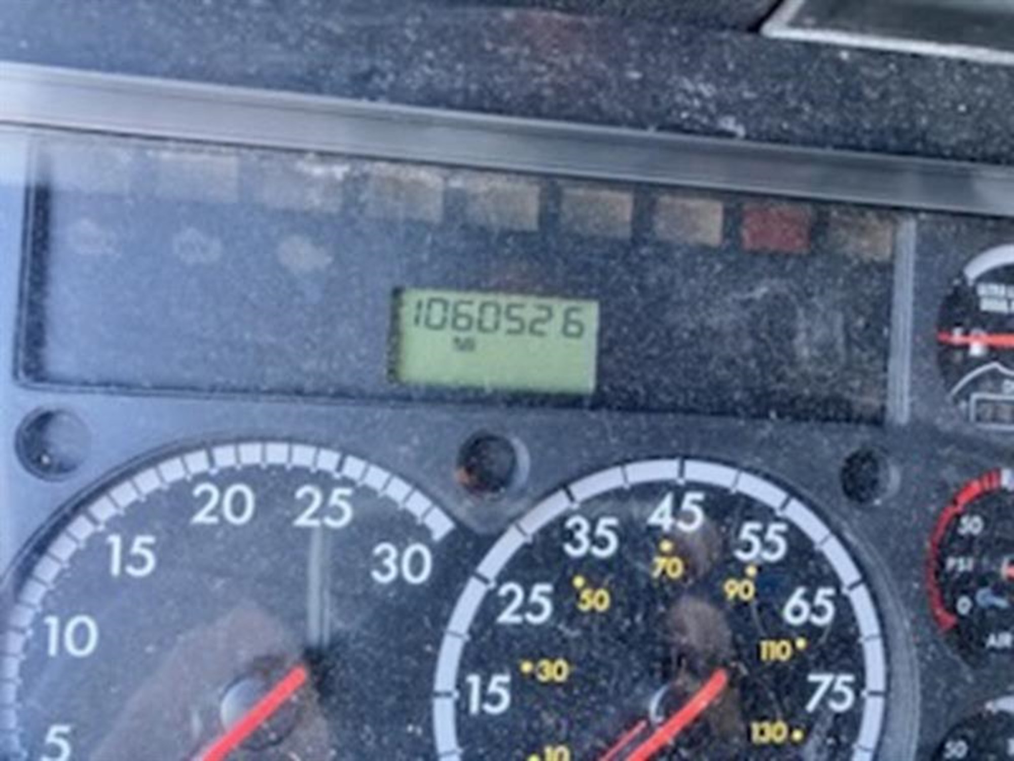 2012 Freightliner Cascadia - image 3 of 3