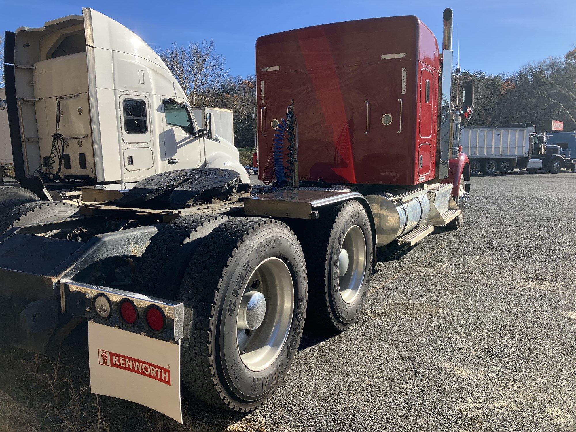 2014 Kenworth W900 - image 5