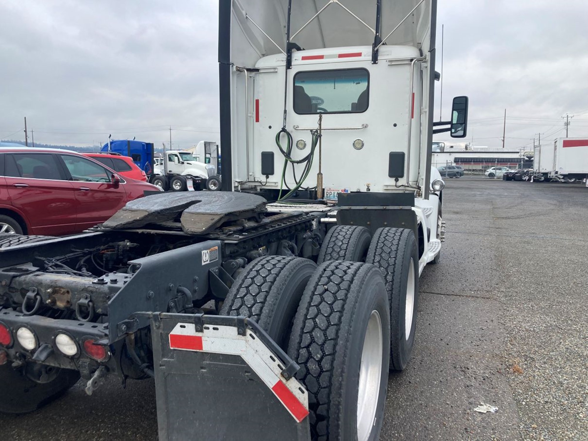 2020 Kenworth T680 2020 Kenworth T680 - image 3 of 6